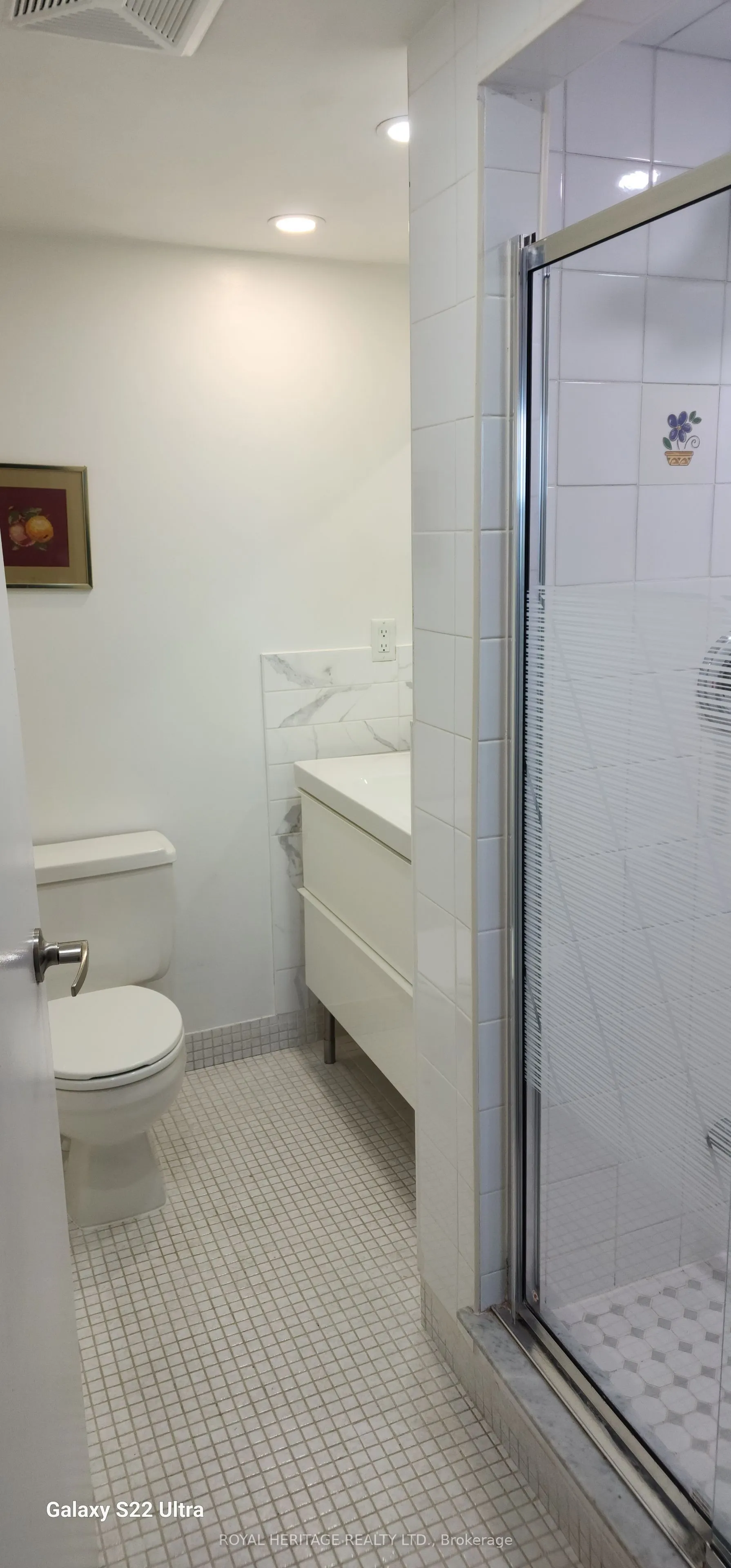 20 Dean Park Road, #1116
