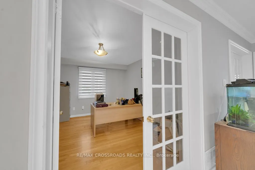 15 Leah Crescent