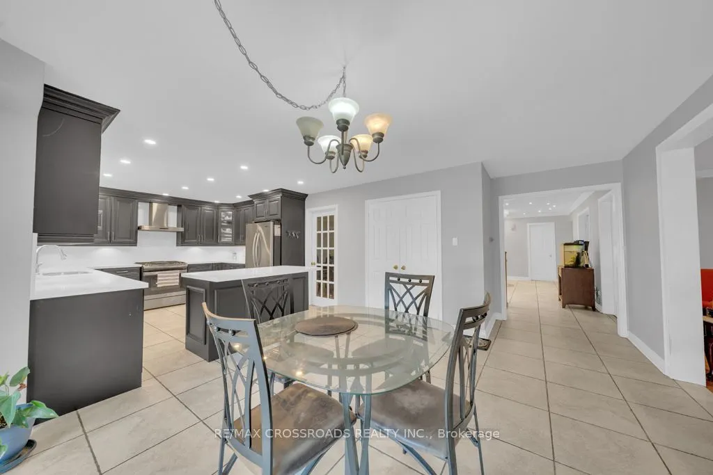 15 Leah Crescent