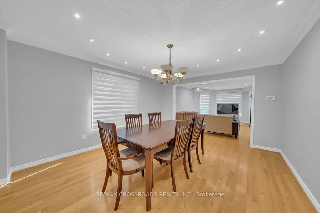 15 Leah Crescent