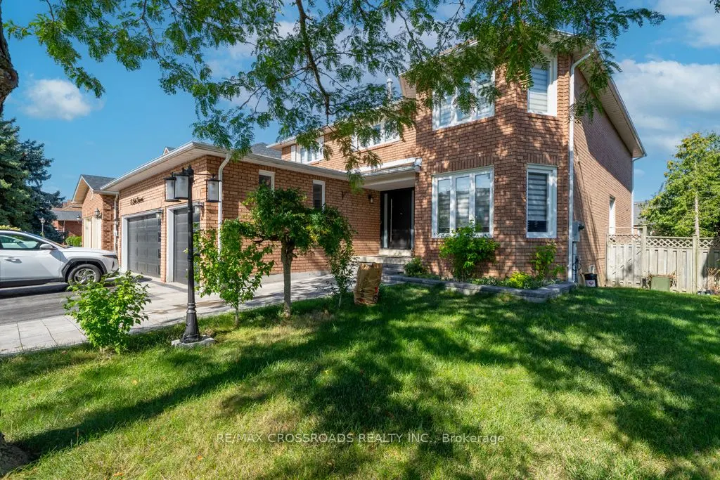 15 Leah Crescent