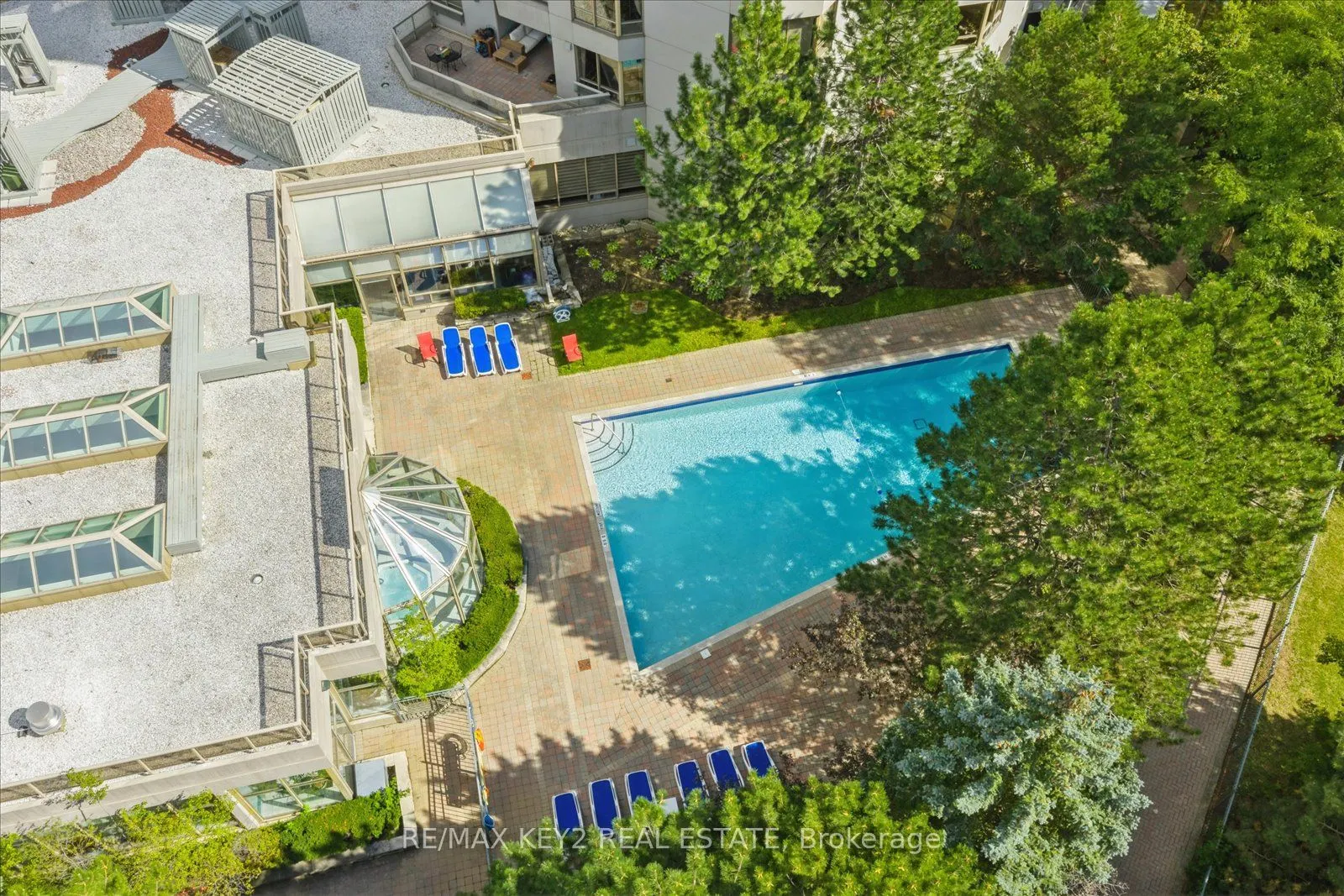 138 Bonis Avenue, #1116
