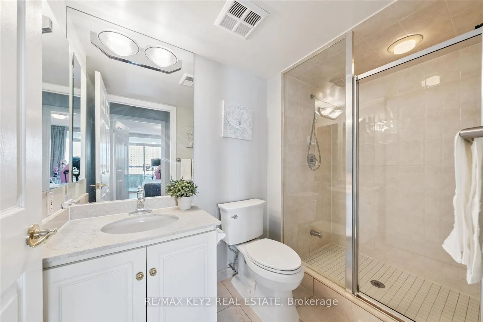 138 Bonis Avenue, #1116
