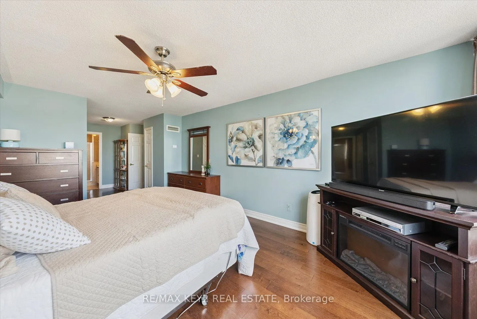 138 Bonis Avenue, #1116