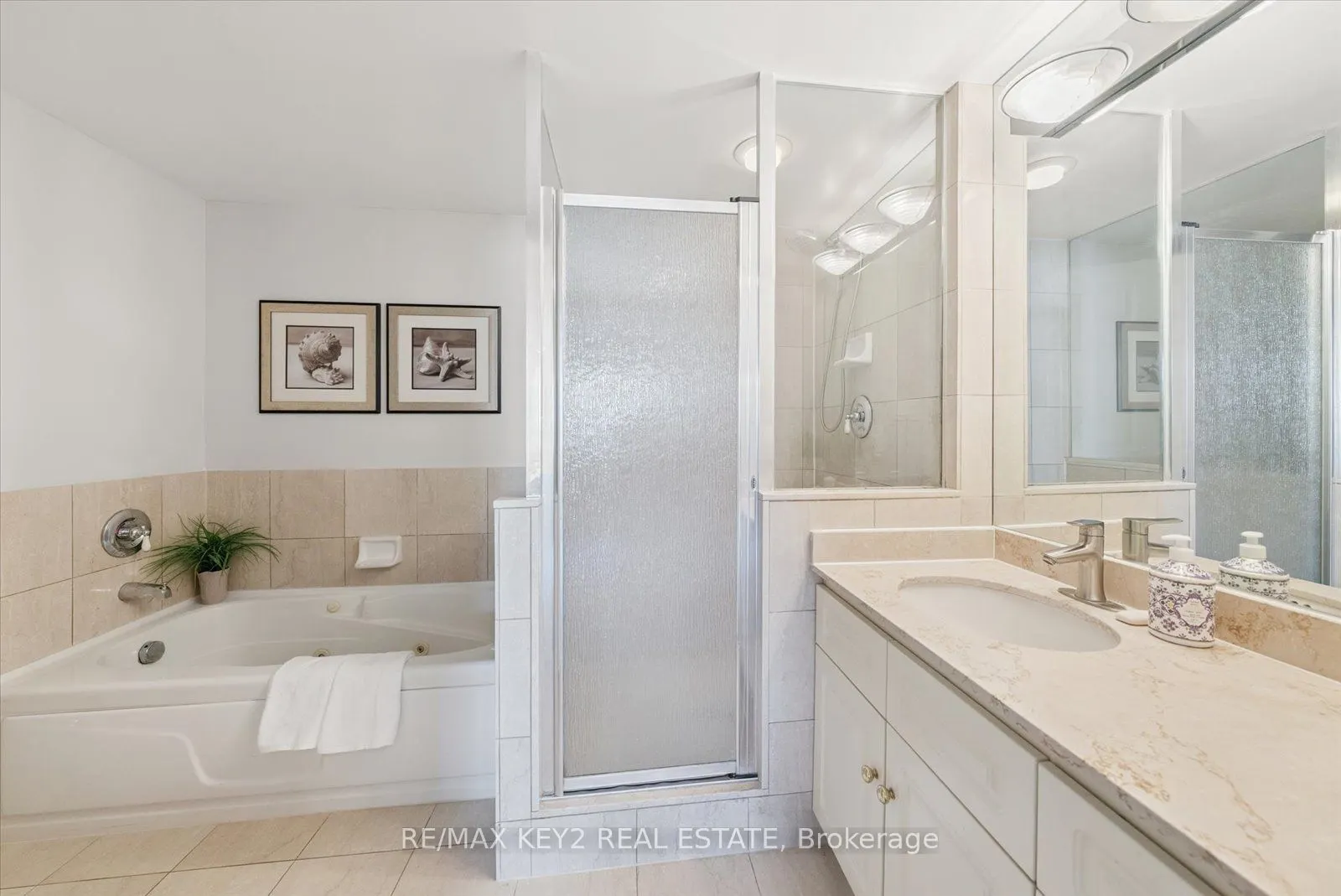138 Bonis Avenue, #1116