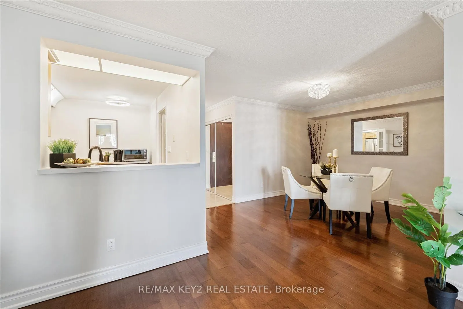 138 Bonis Avenue, #1116