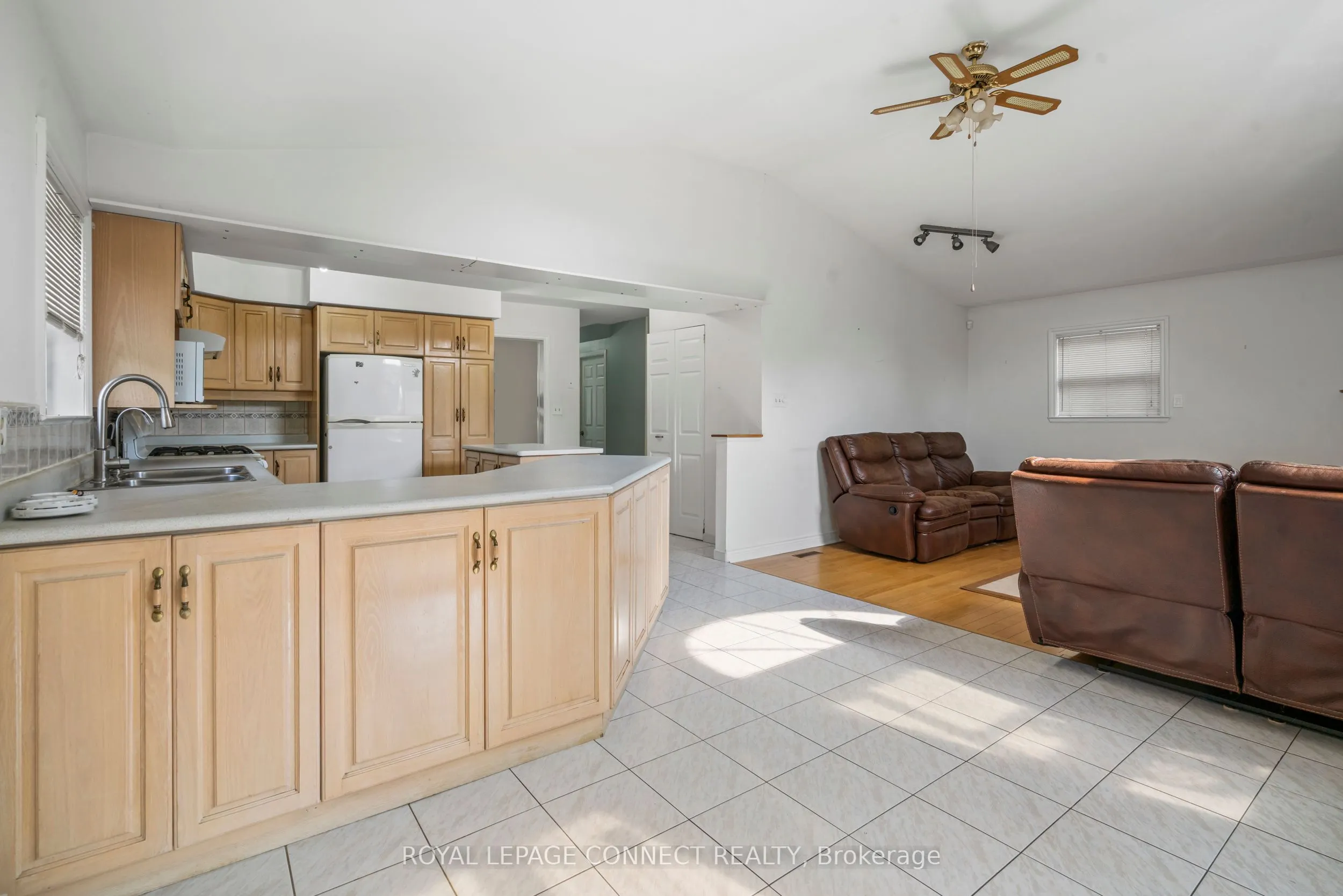 53 Snowball Crescent