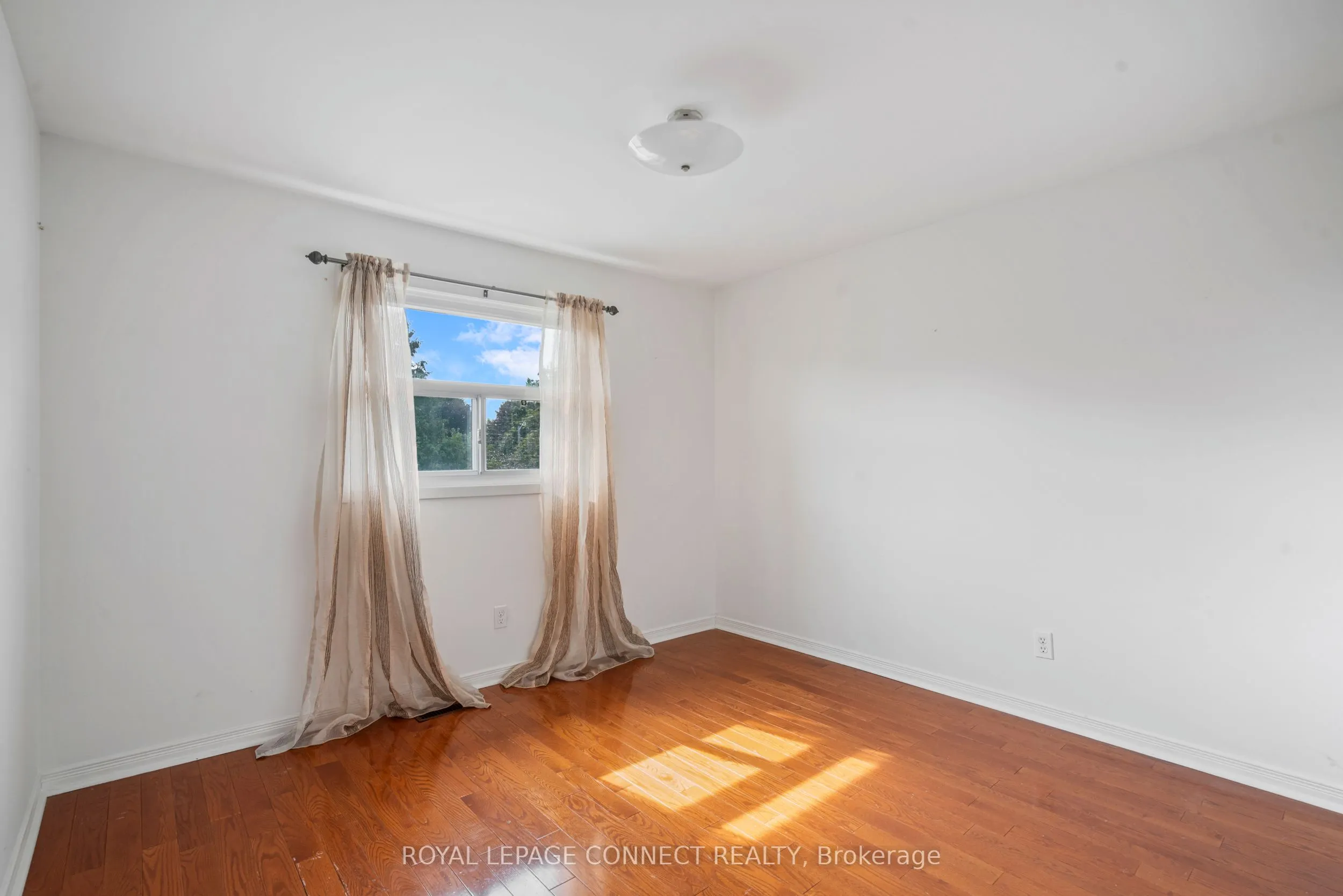 53 Snowball Crescent