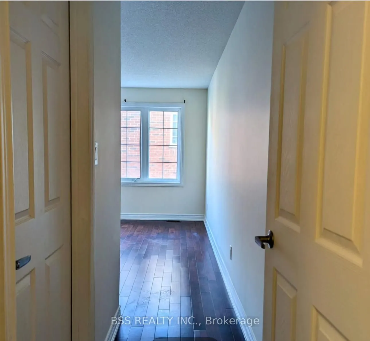 3759B St Clair Ave East Avenue E