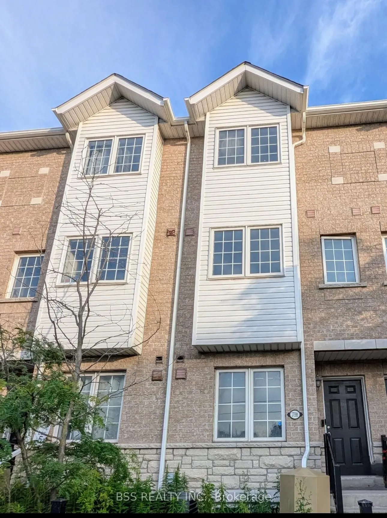 3759B St Clair Ave East Avenue E