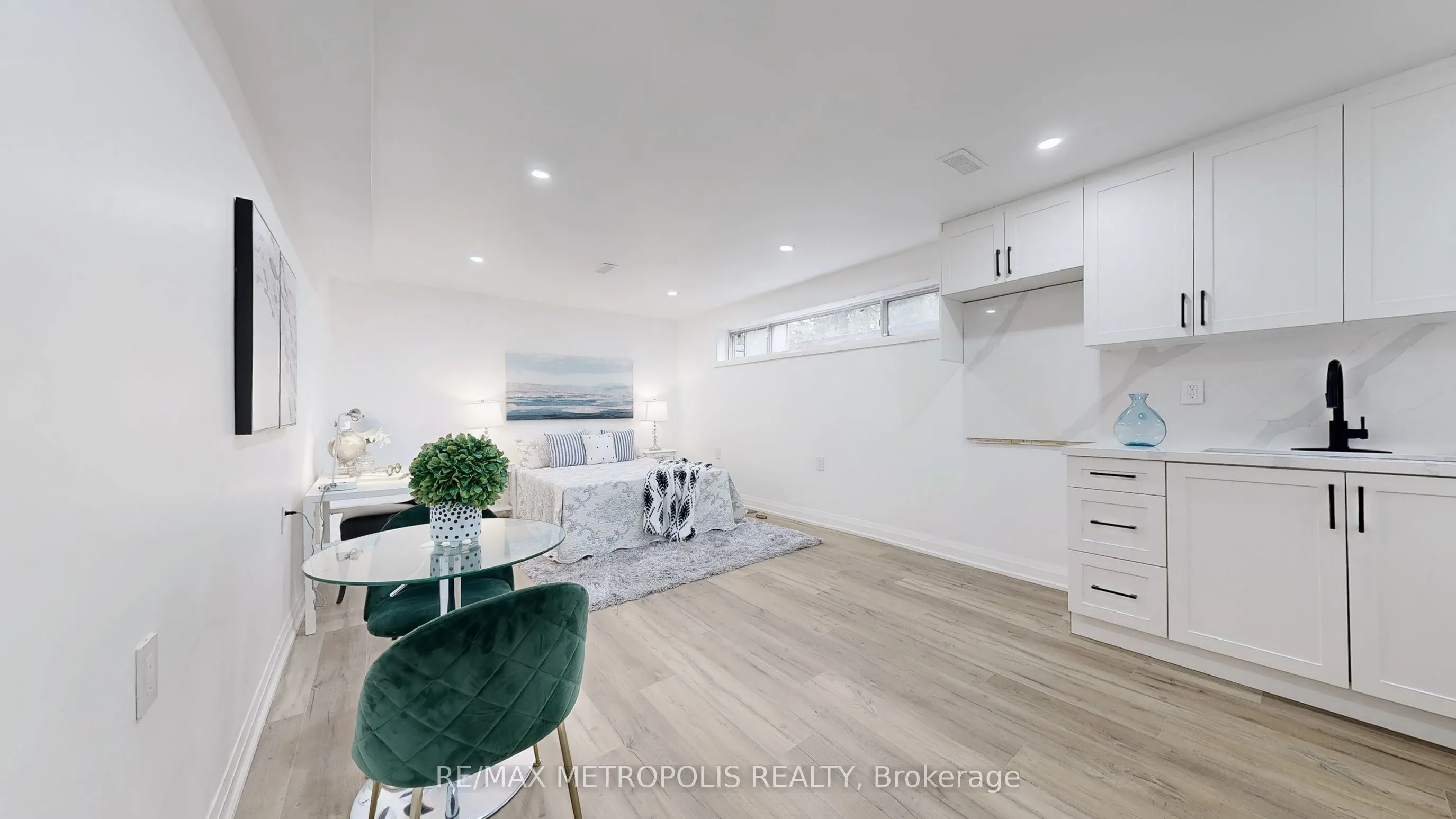 81 Sedgemount Drive