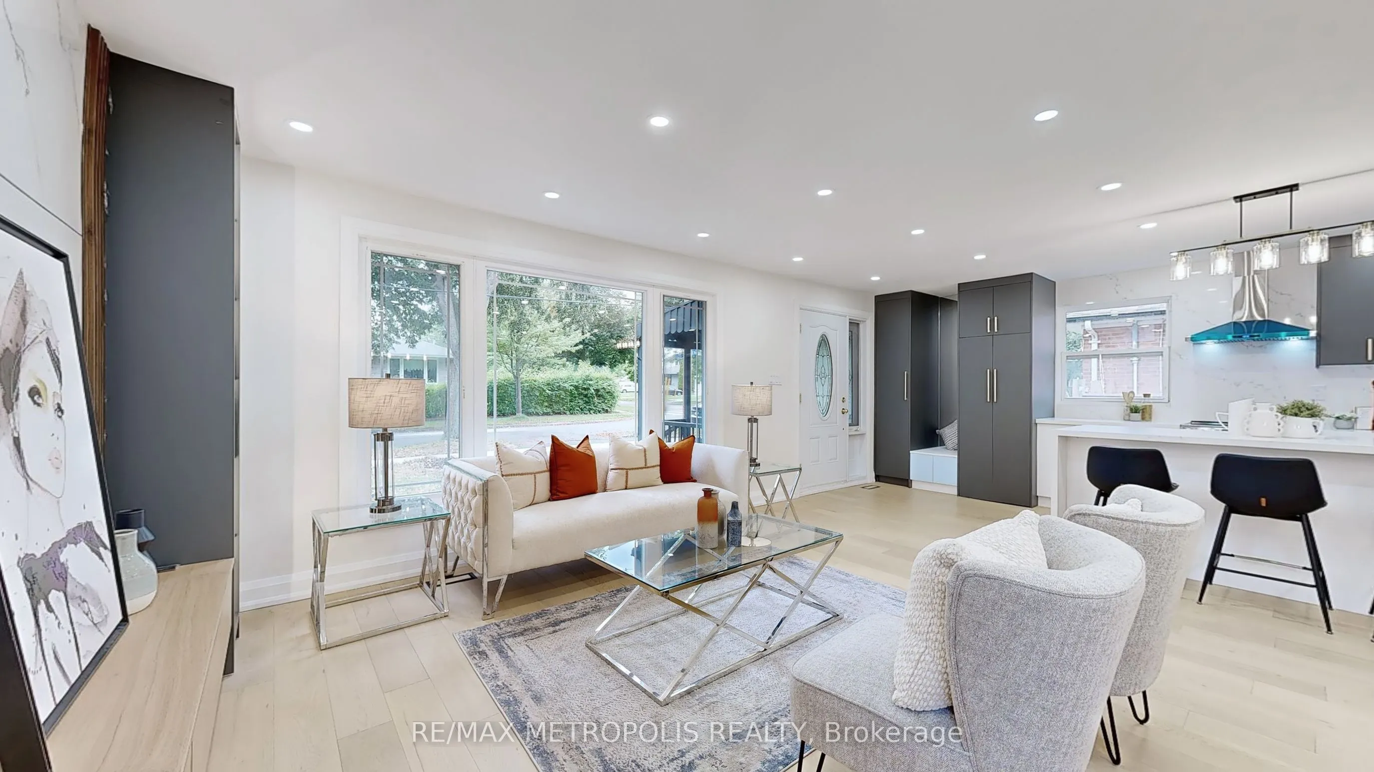 81 Sedgemount Drive