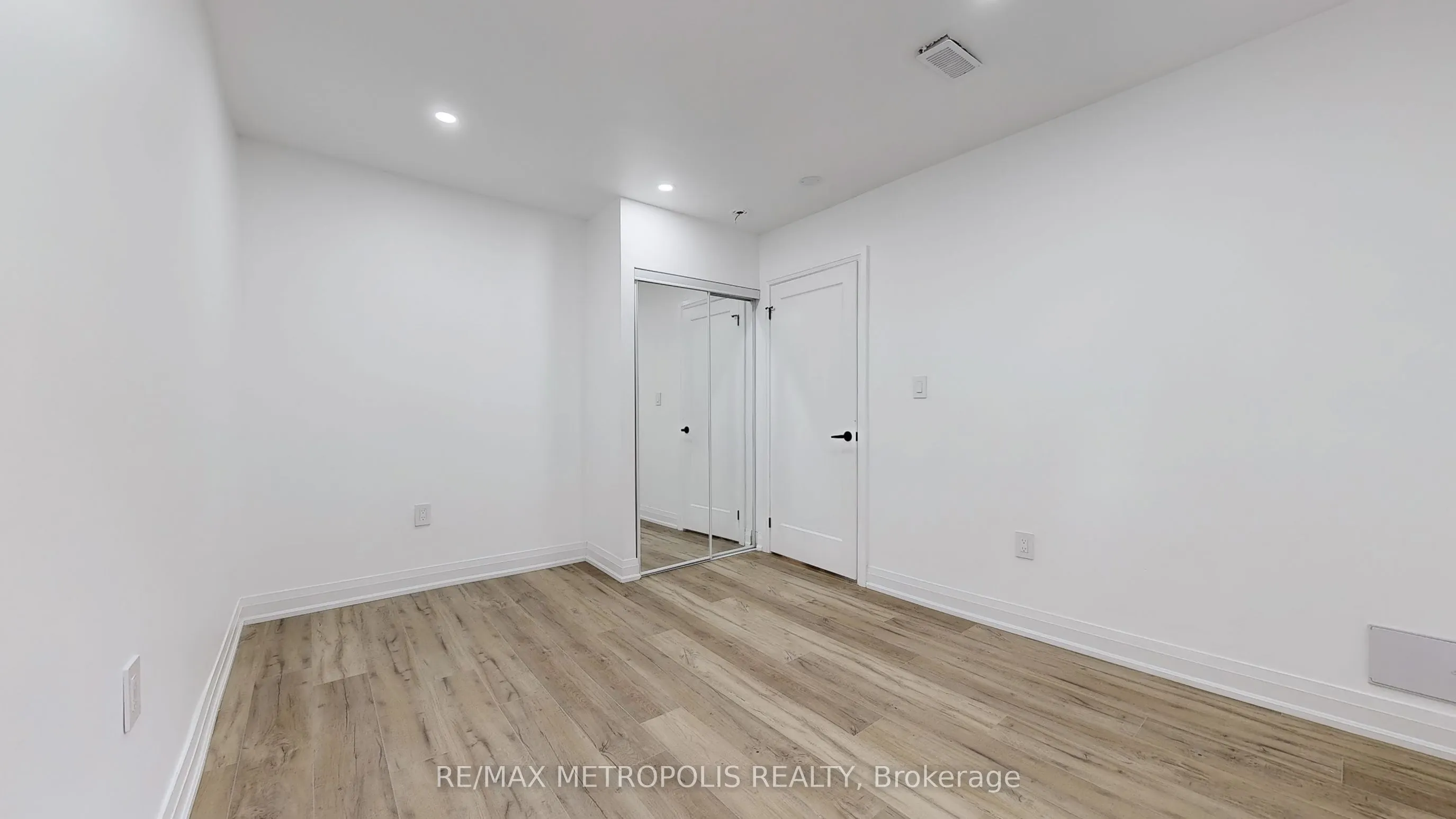 81 Sedgemount Drive