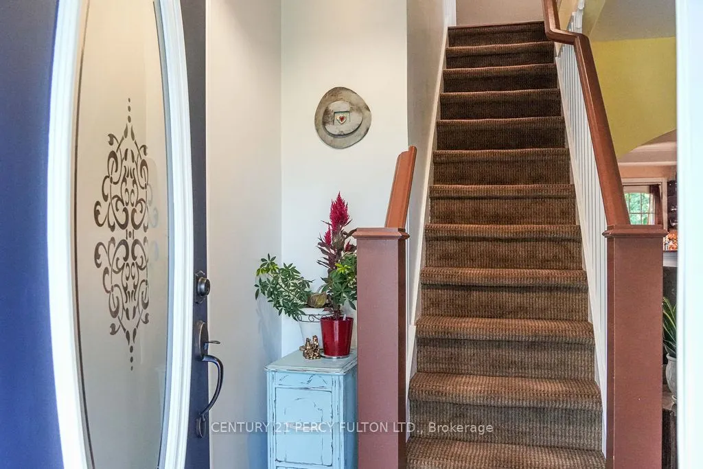 101 Roxborough Avenue