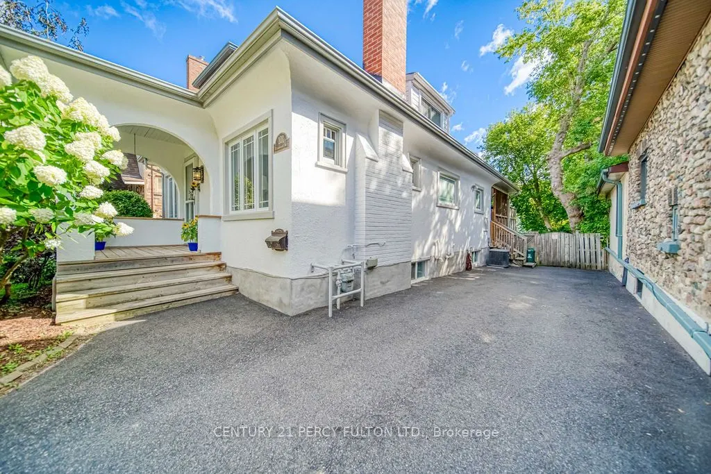 101 Roxborough Avenue