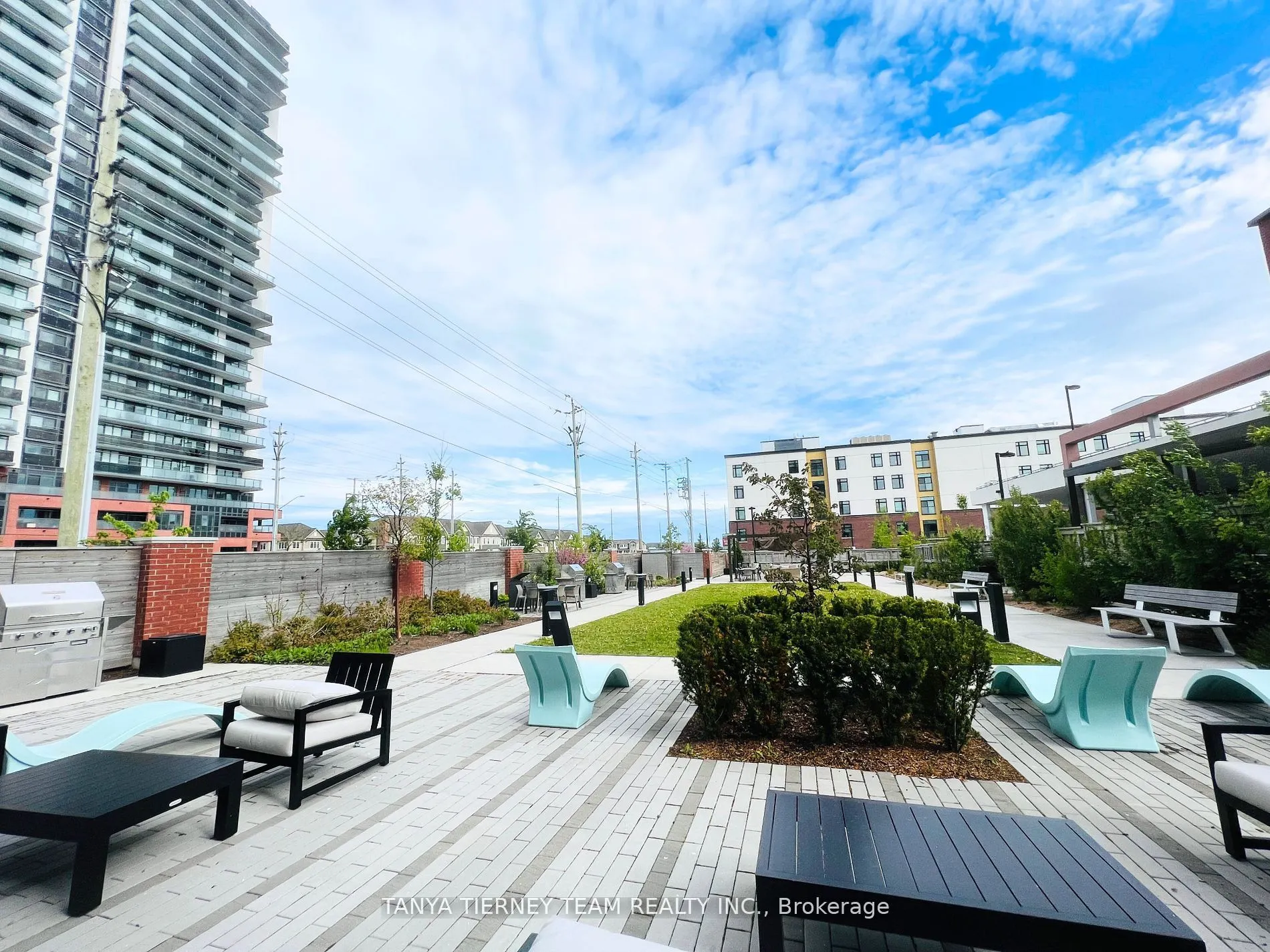 2550 Simcoe Street N, #1812