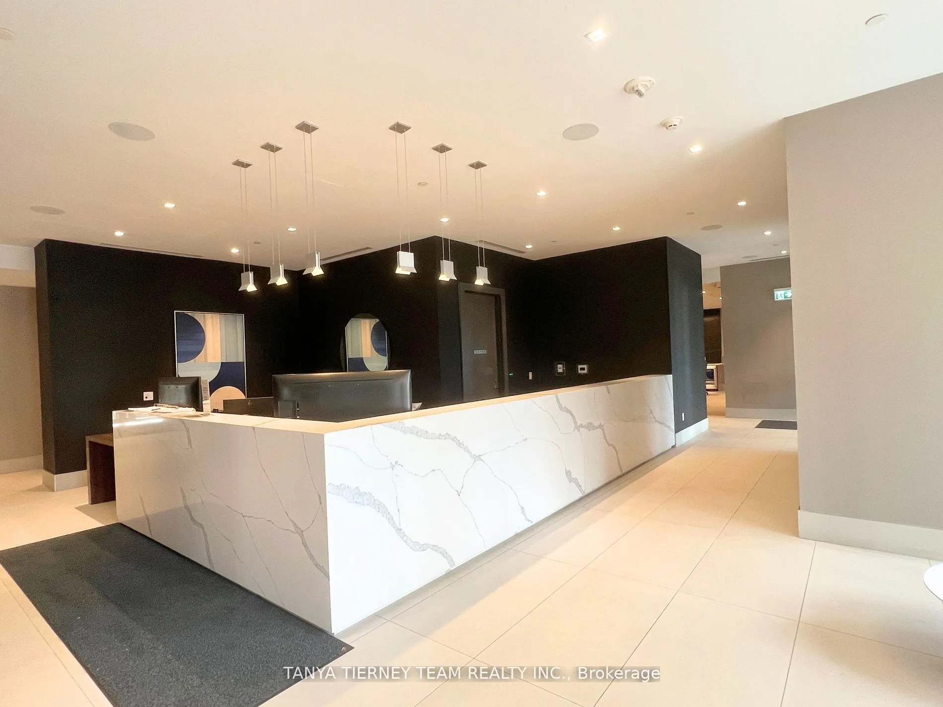 2550 Simcoe Street N, #1812