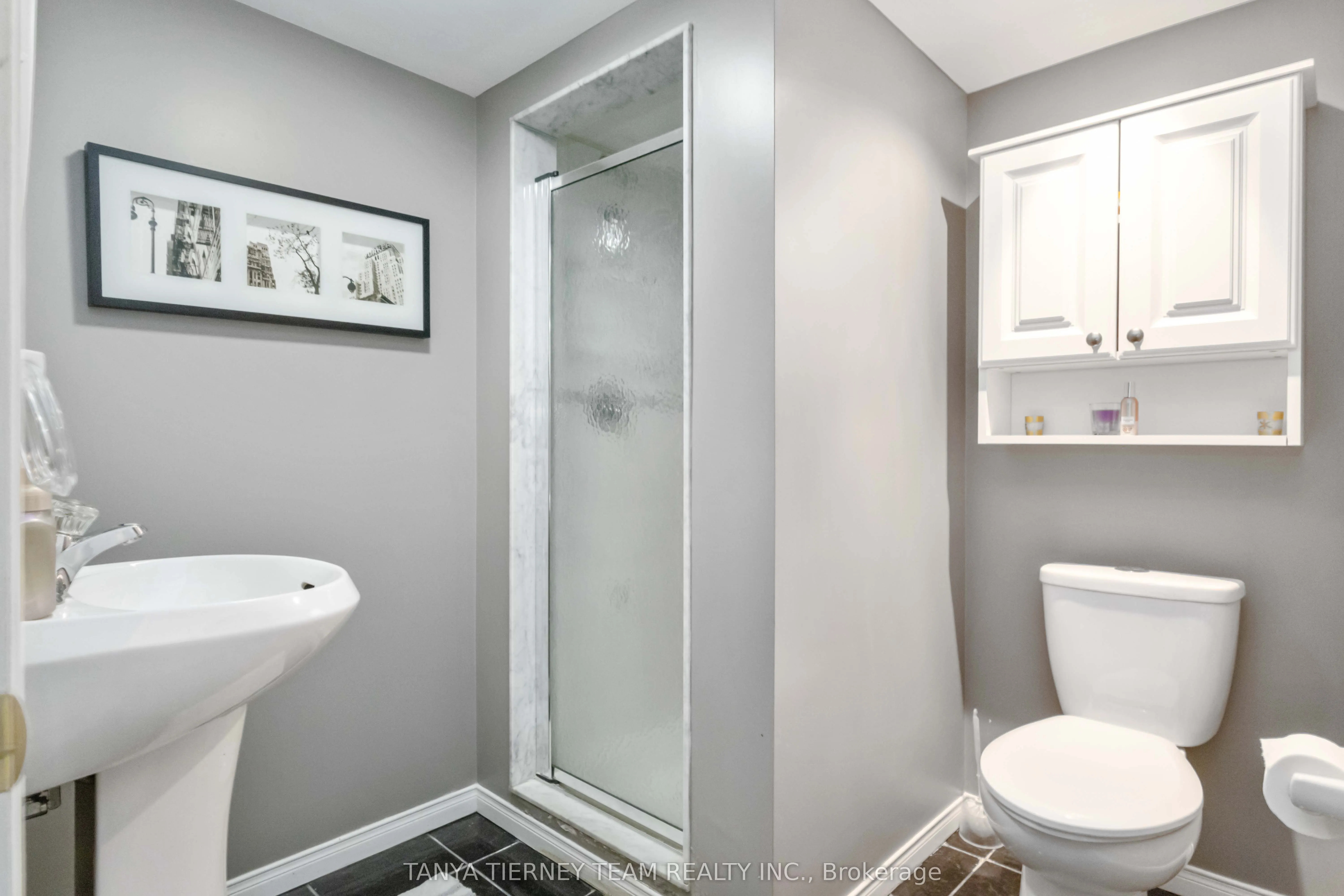 11 Claridge Crescent