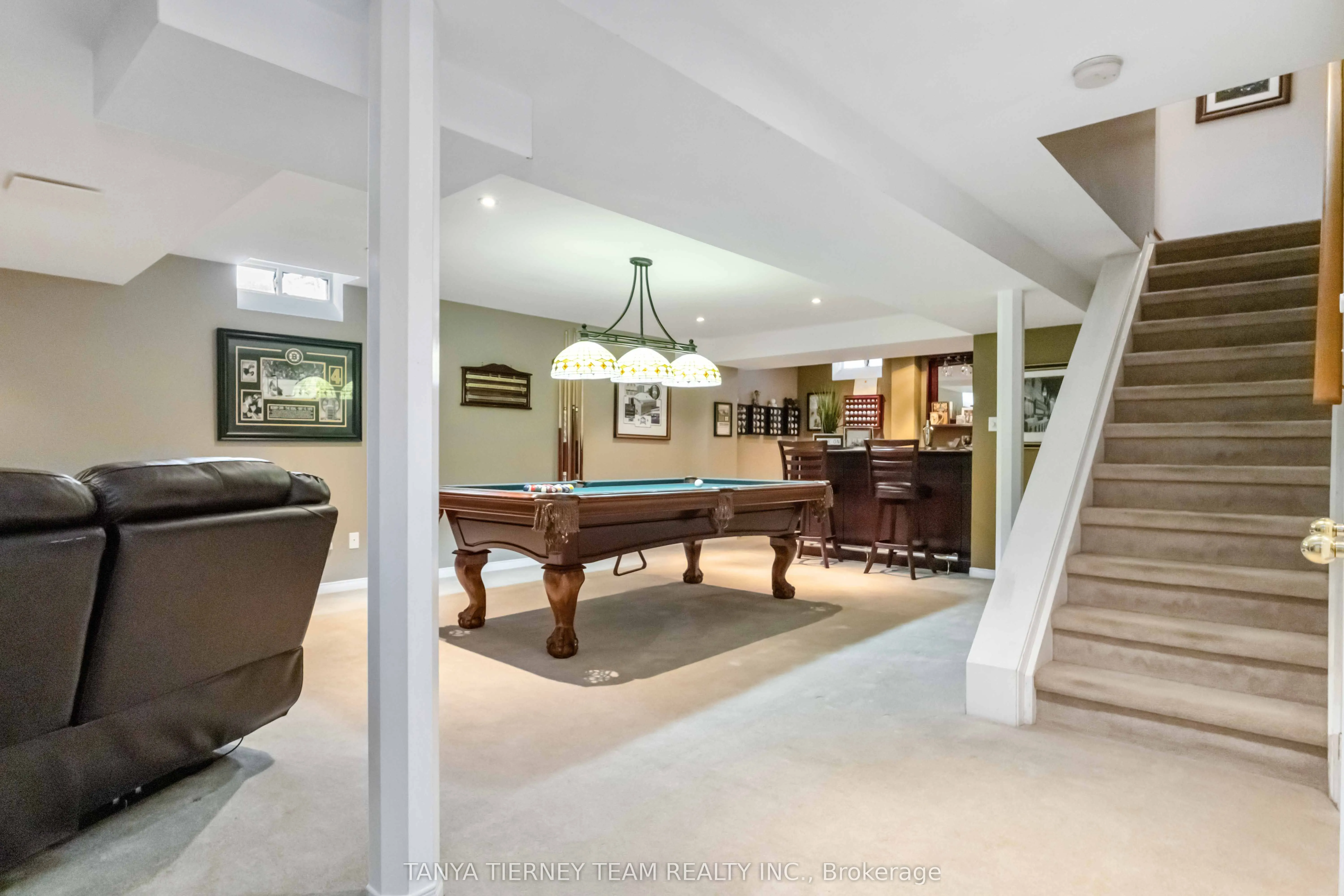 11 Claridge Crescent