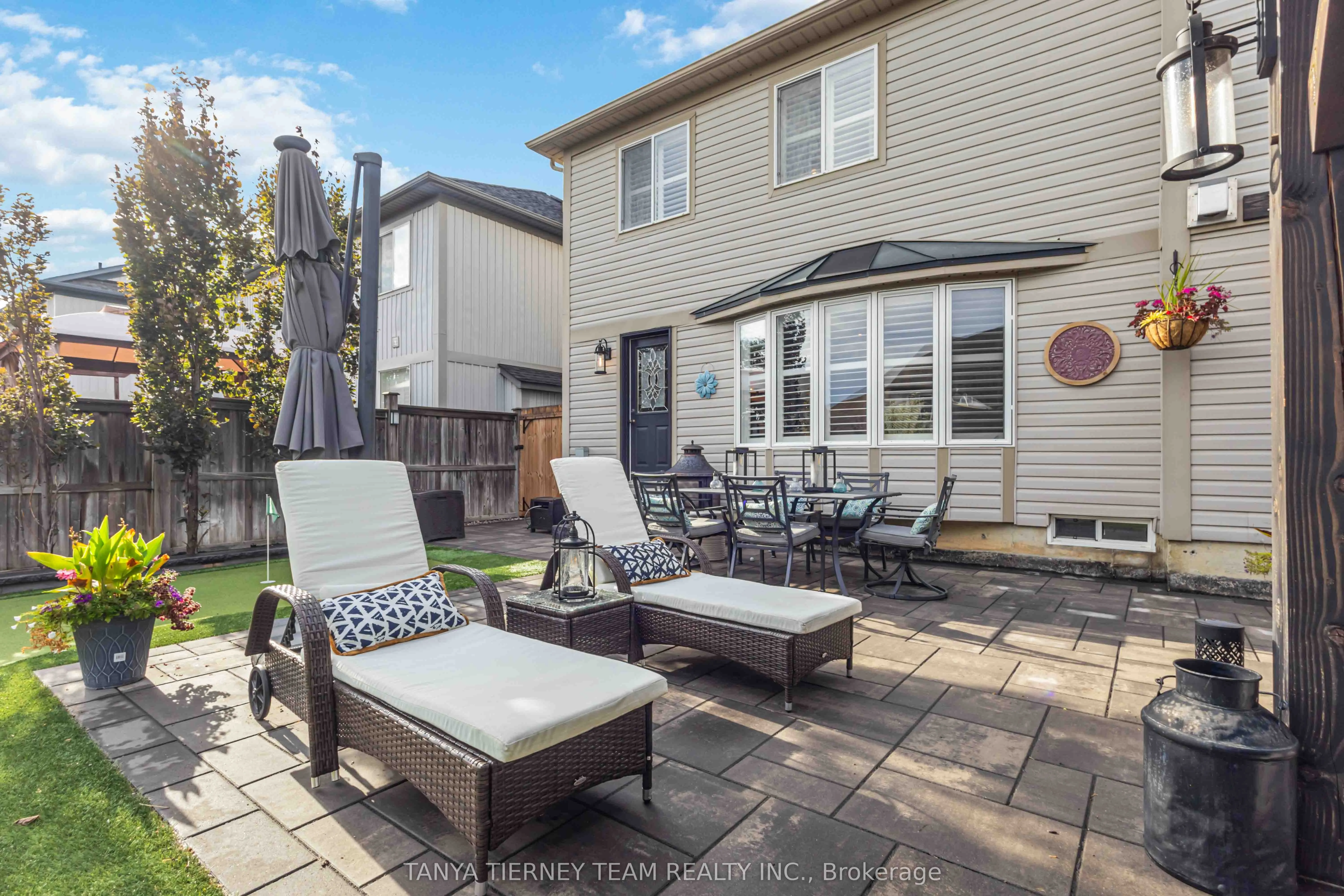 11 Claridge Crescent