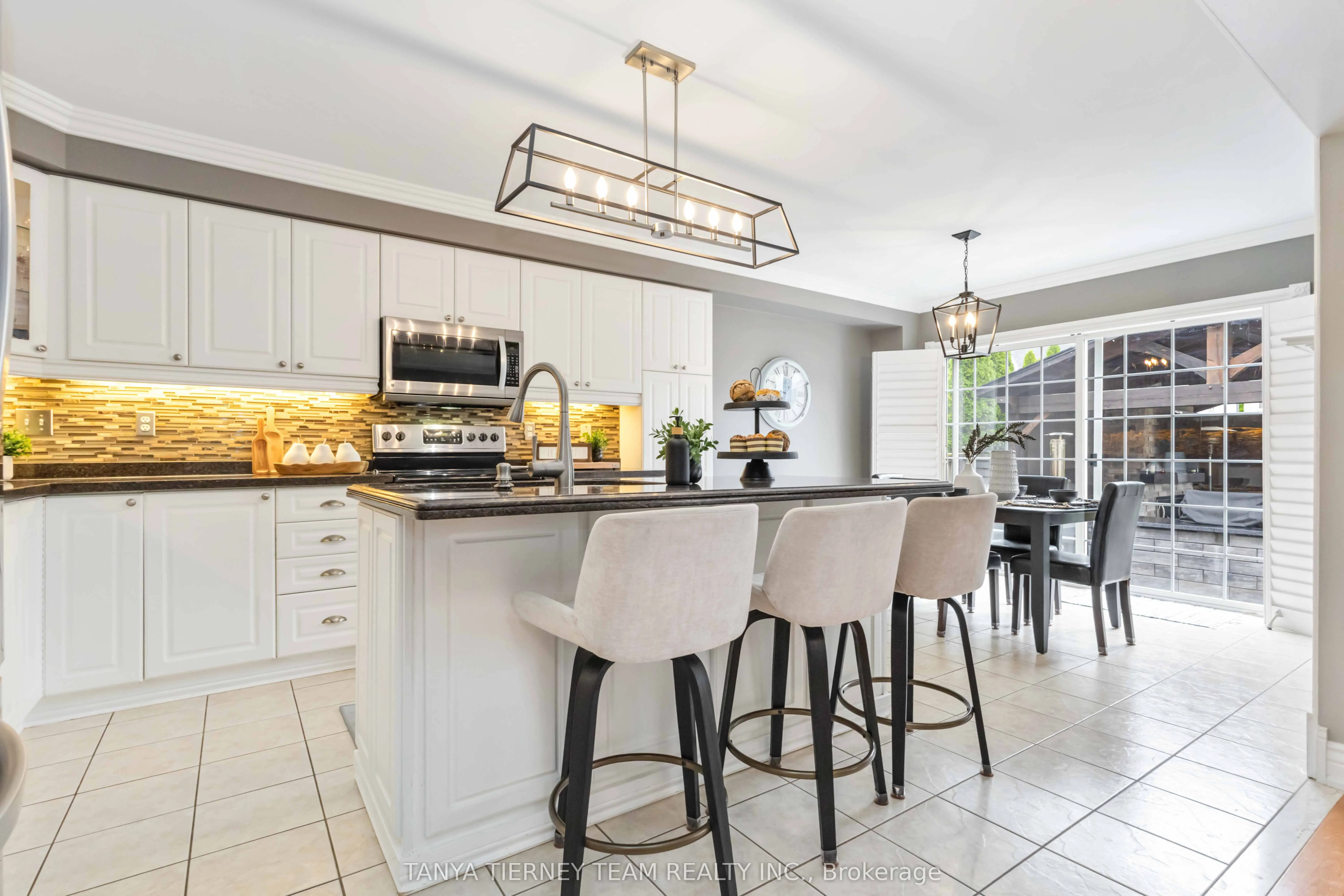 11 Claridge Crescent