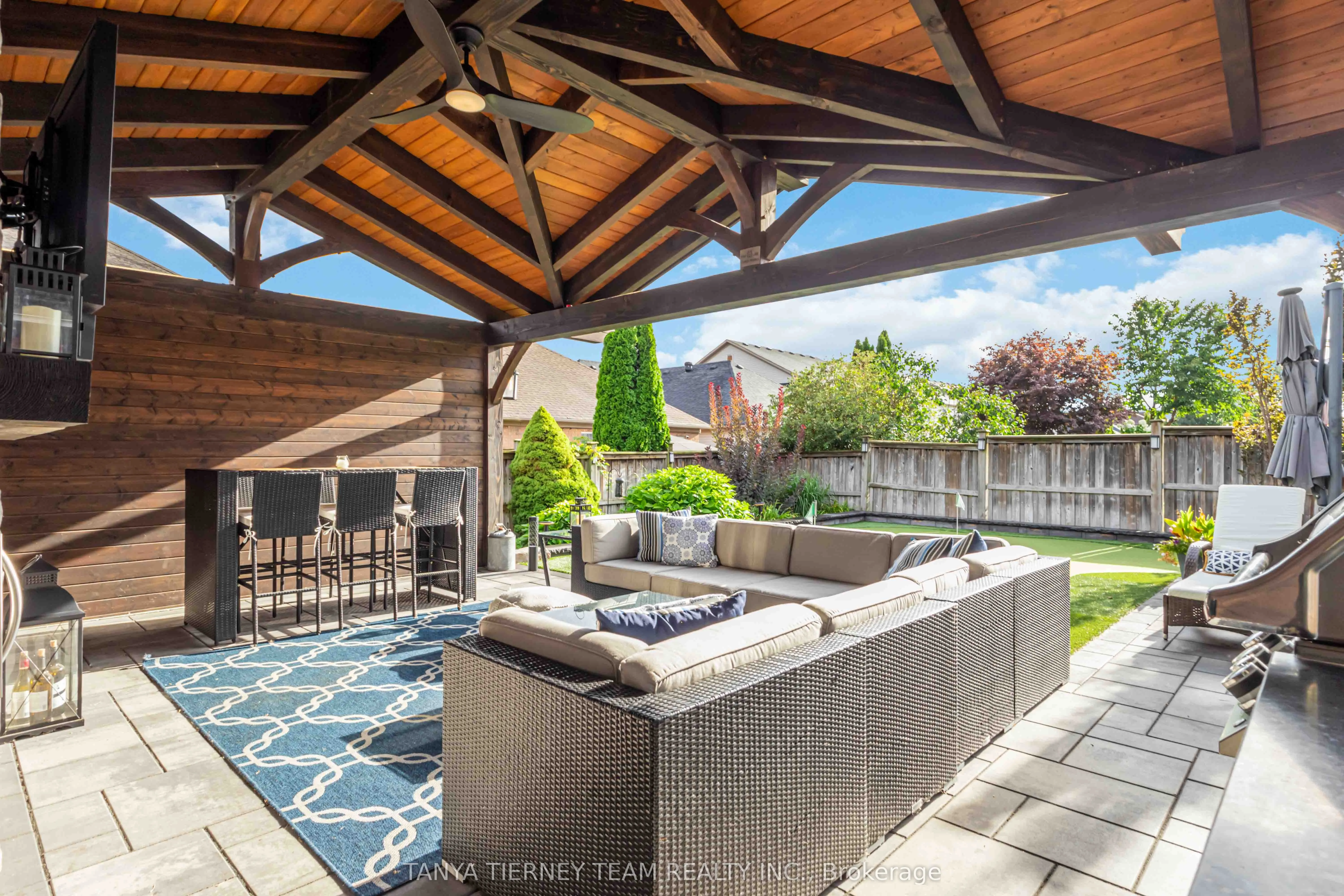 11 Claridge Crescent