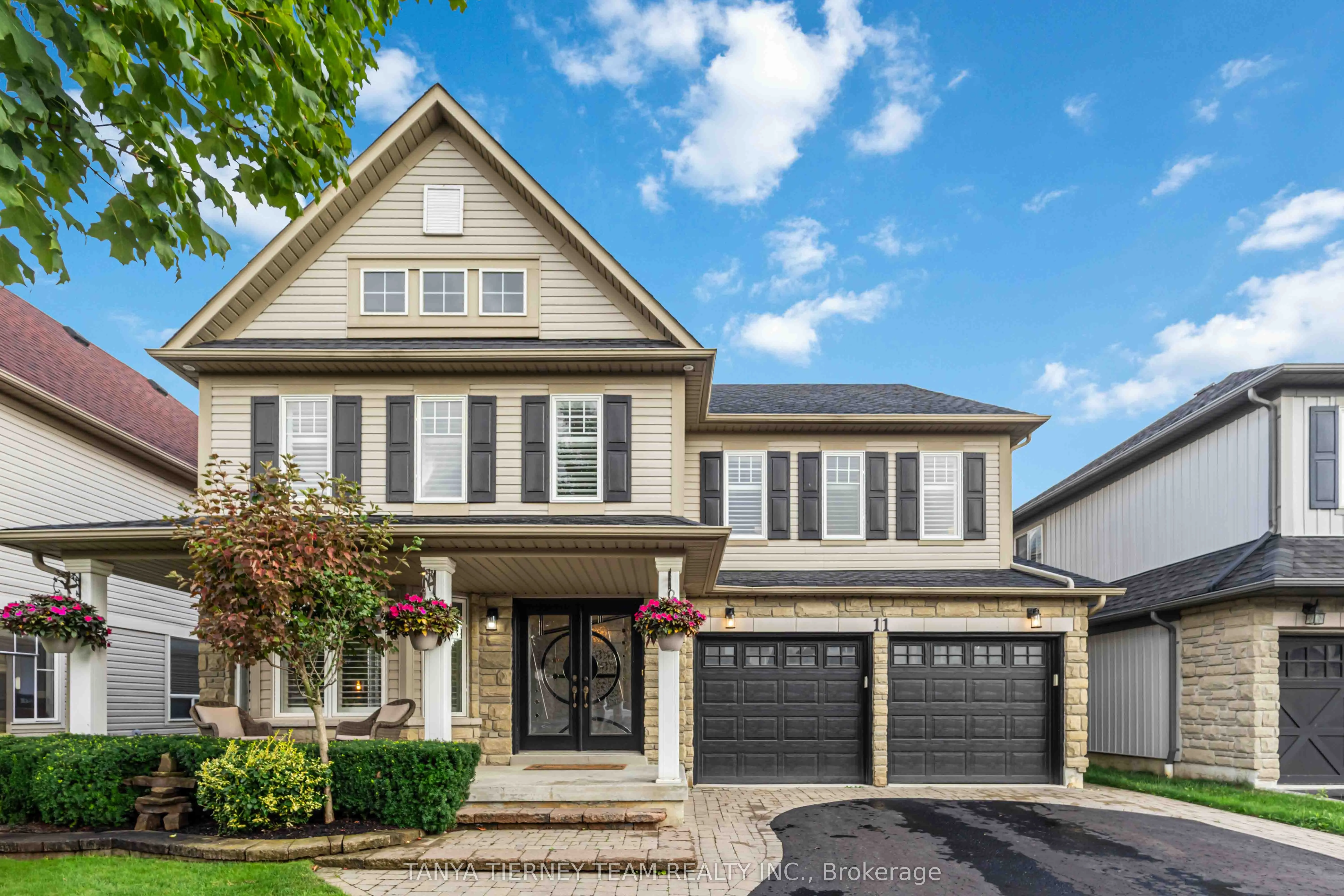 11 Claridge Crescent