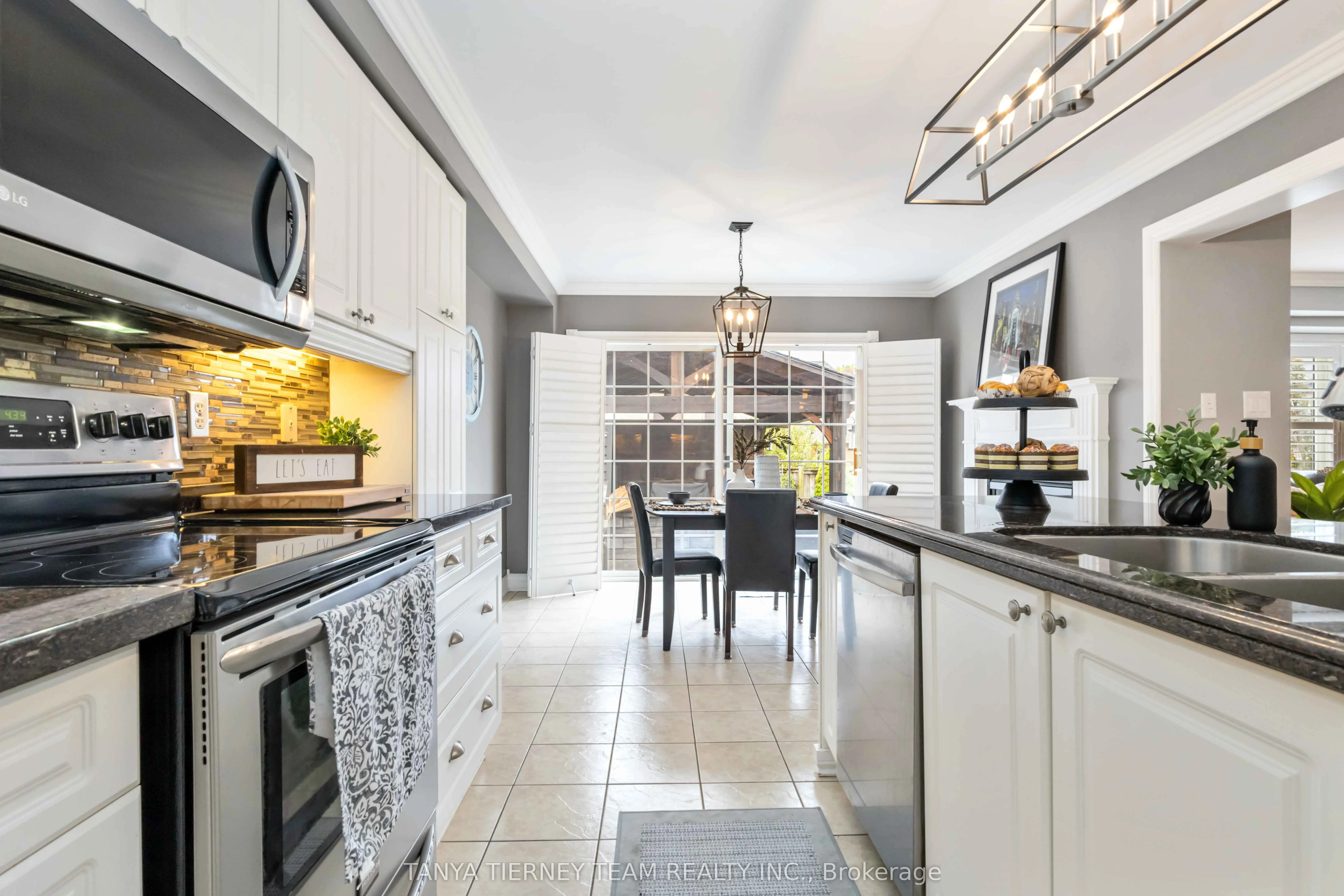 11 Claridge Crescent