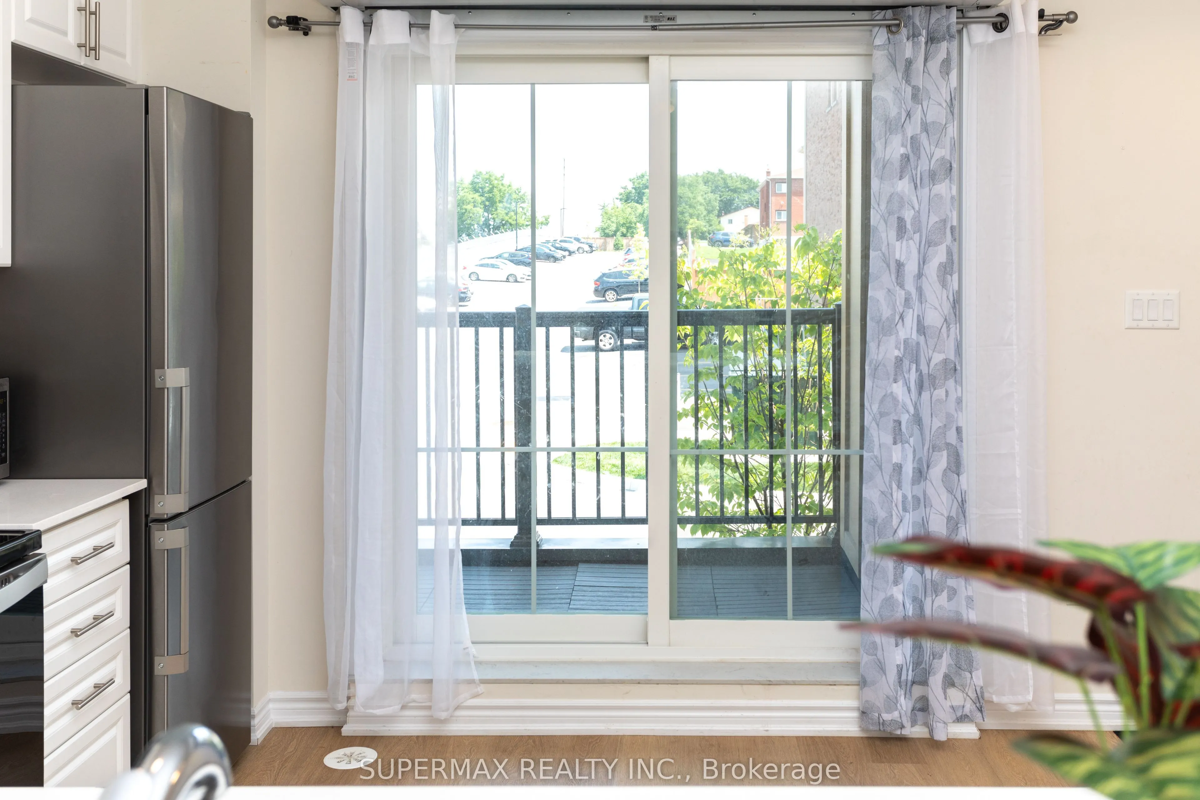 470 Beresford Path, #10