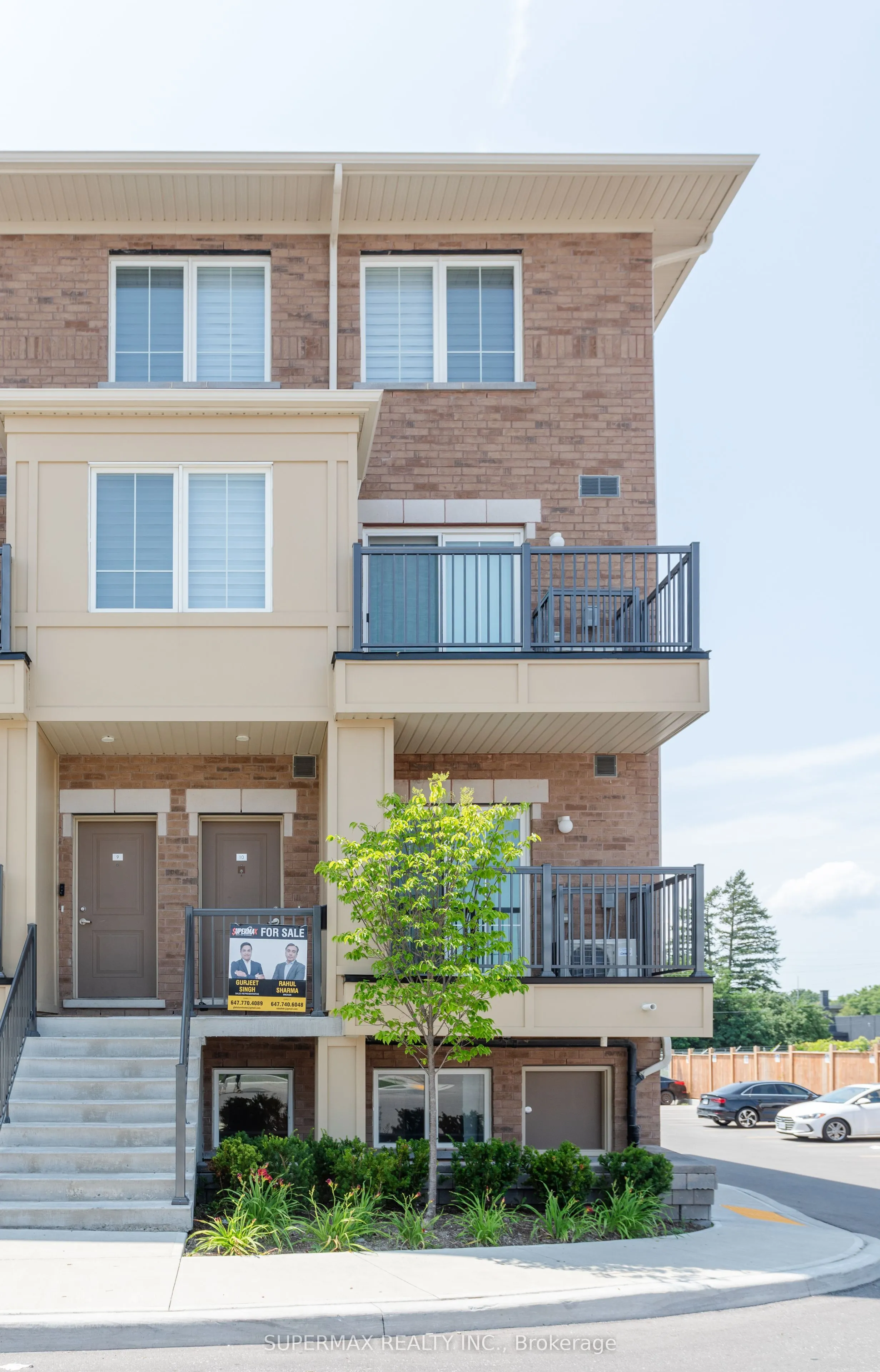 470 Beresford Path, #10