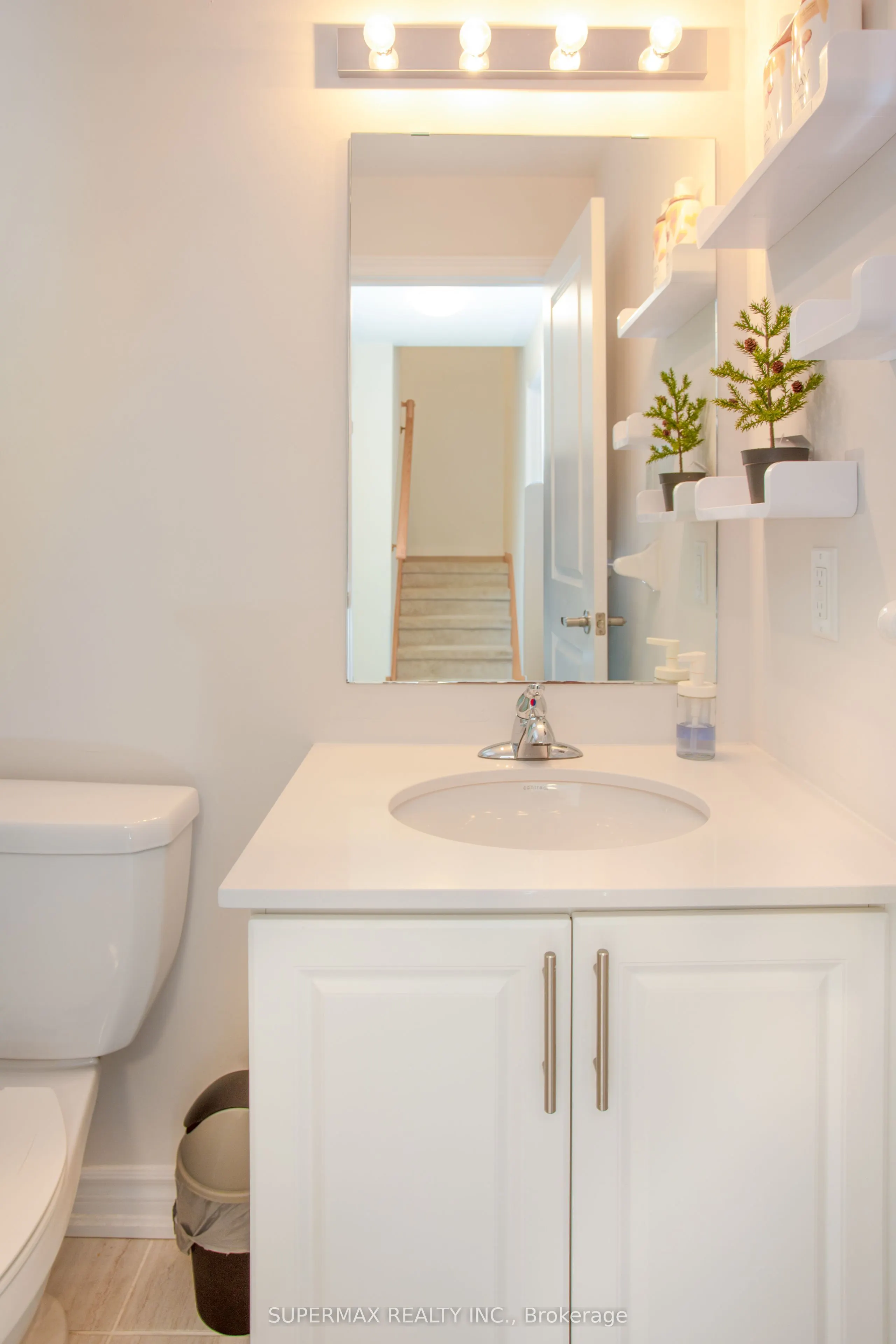 470 Beresford Path, #10