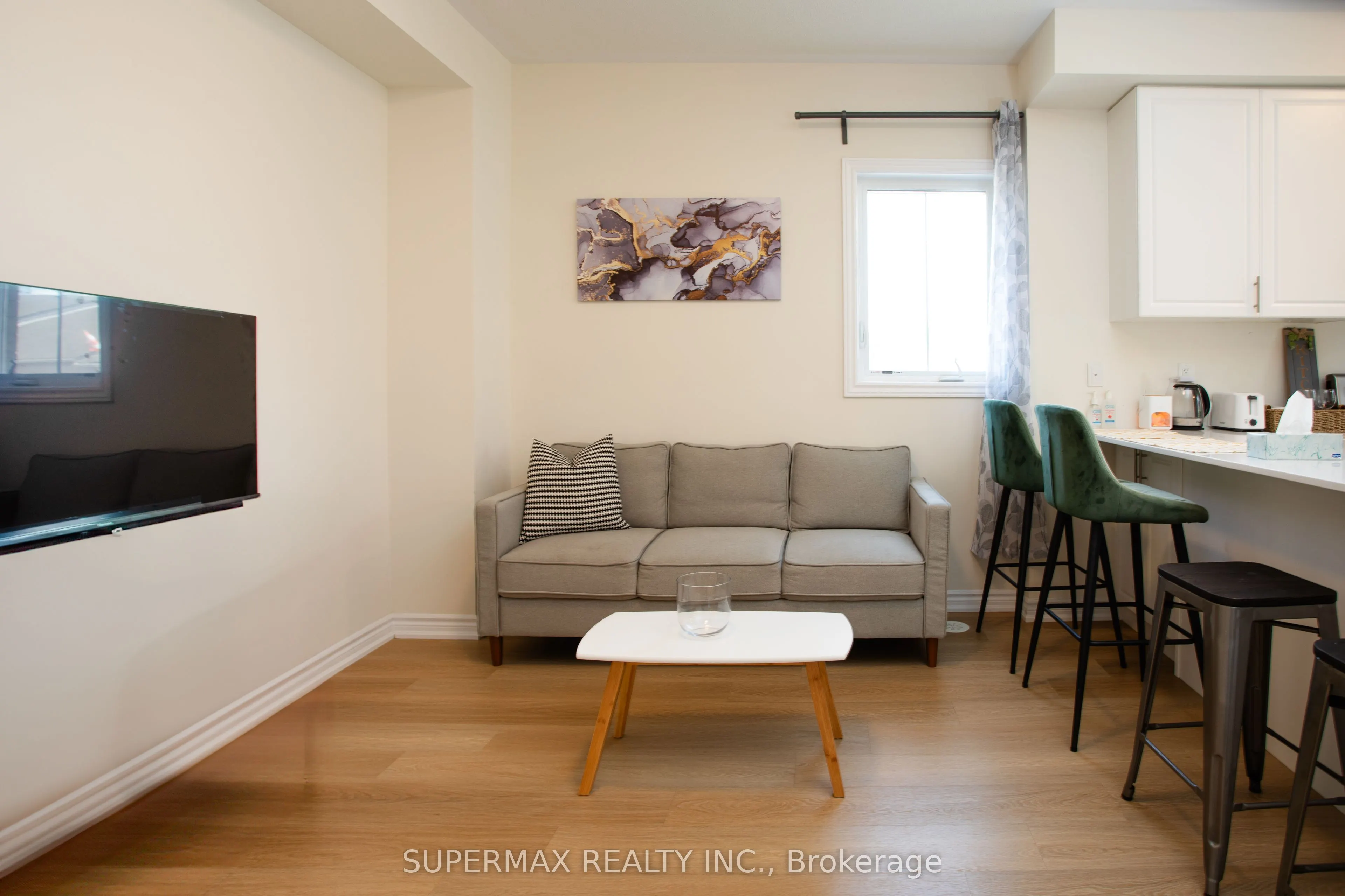 470 Beresford Path, #10