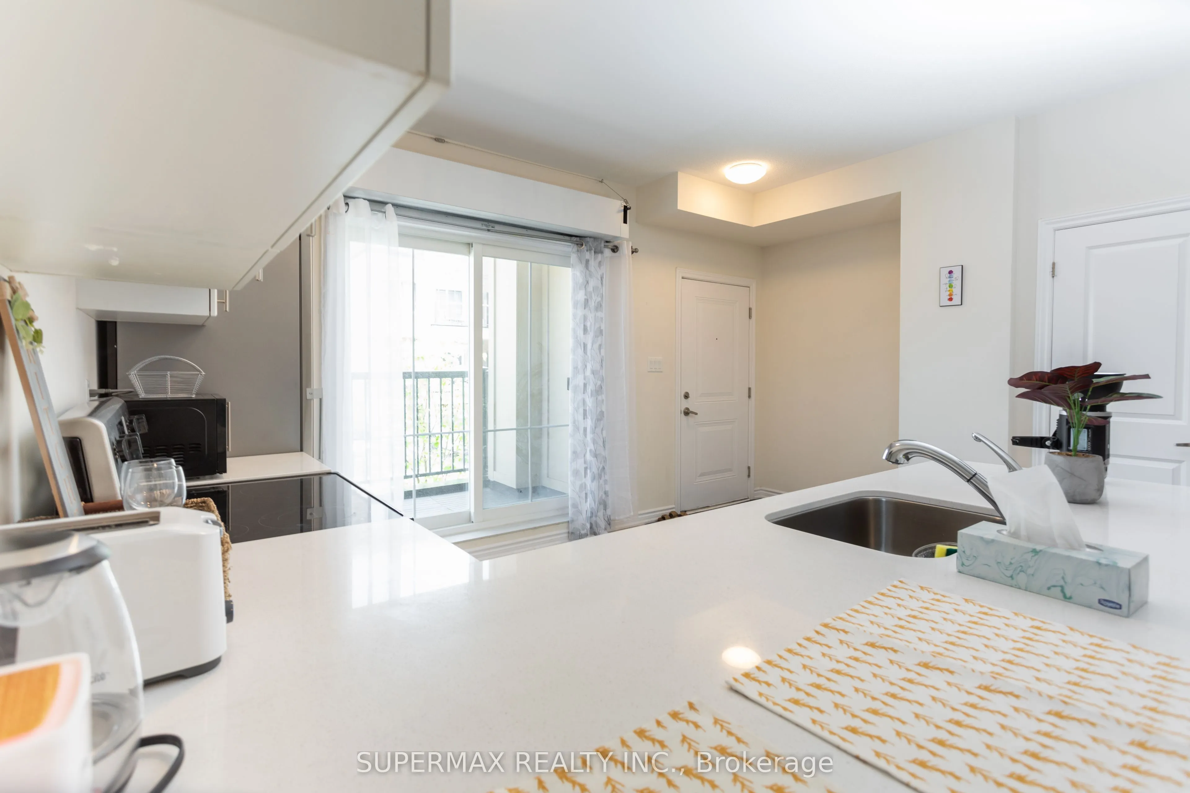 470 Beresford Path, #10