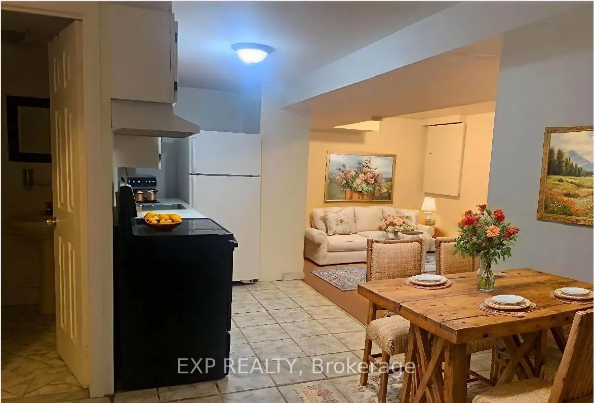 979 Rambleberry Avenue, #Lower