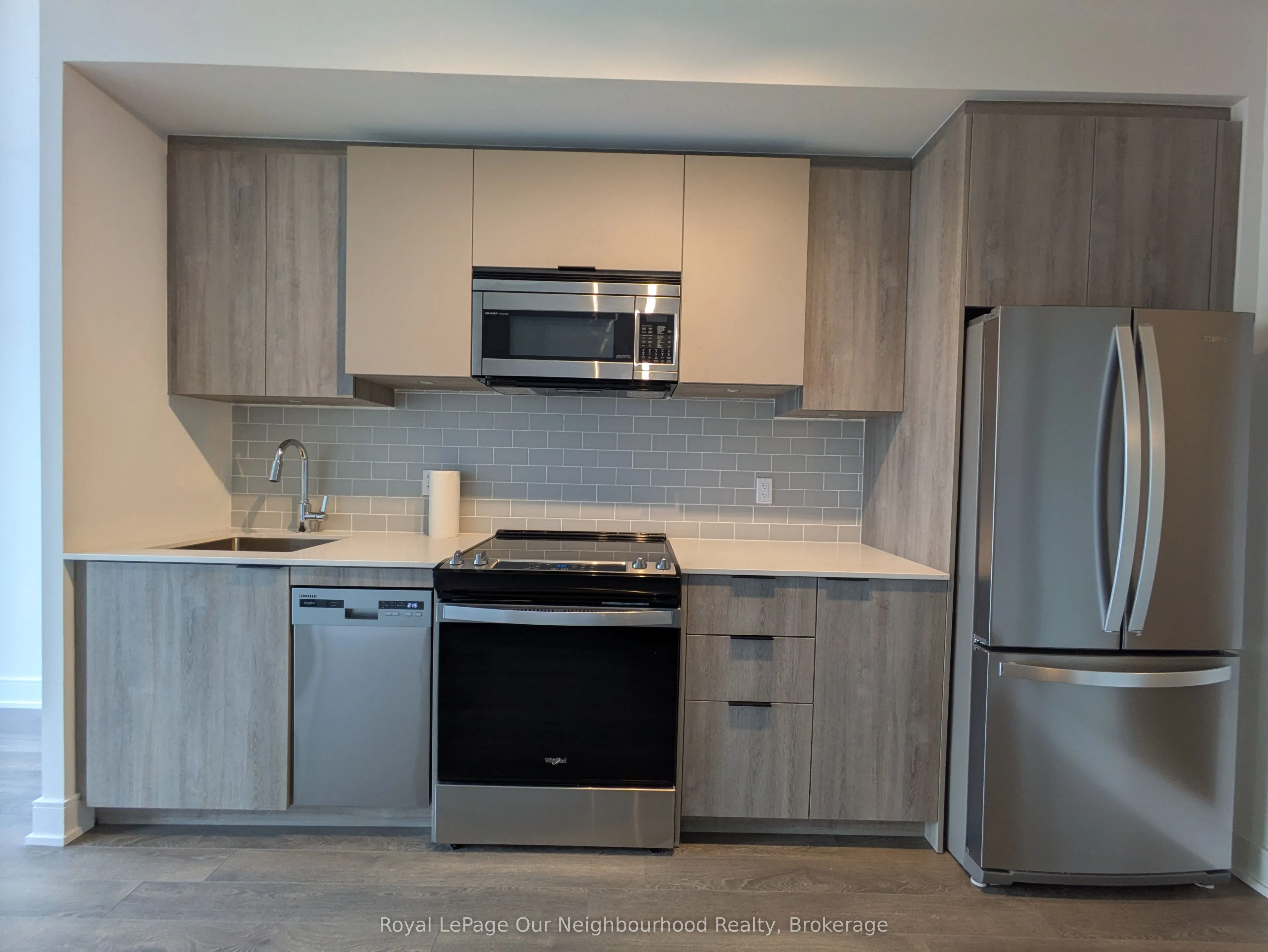 1350 Ellesmere Road, #211