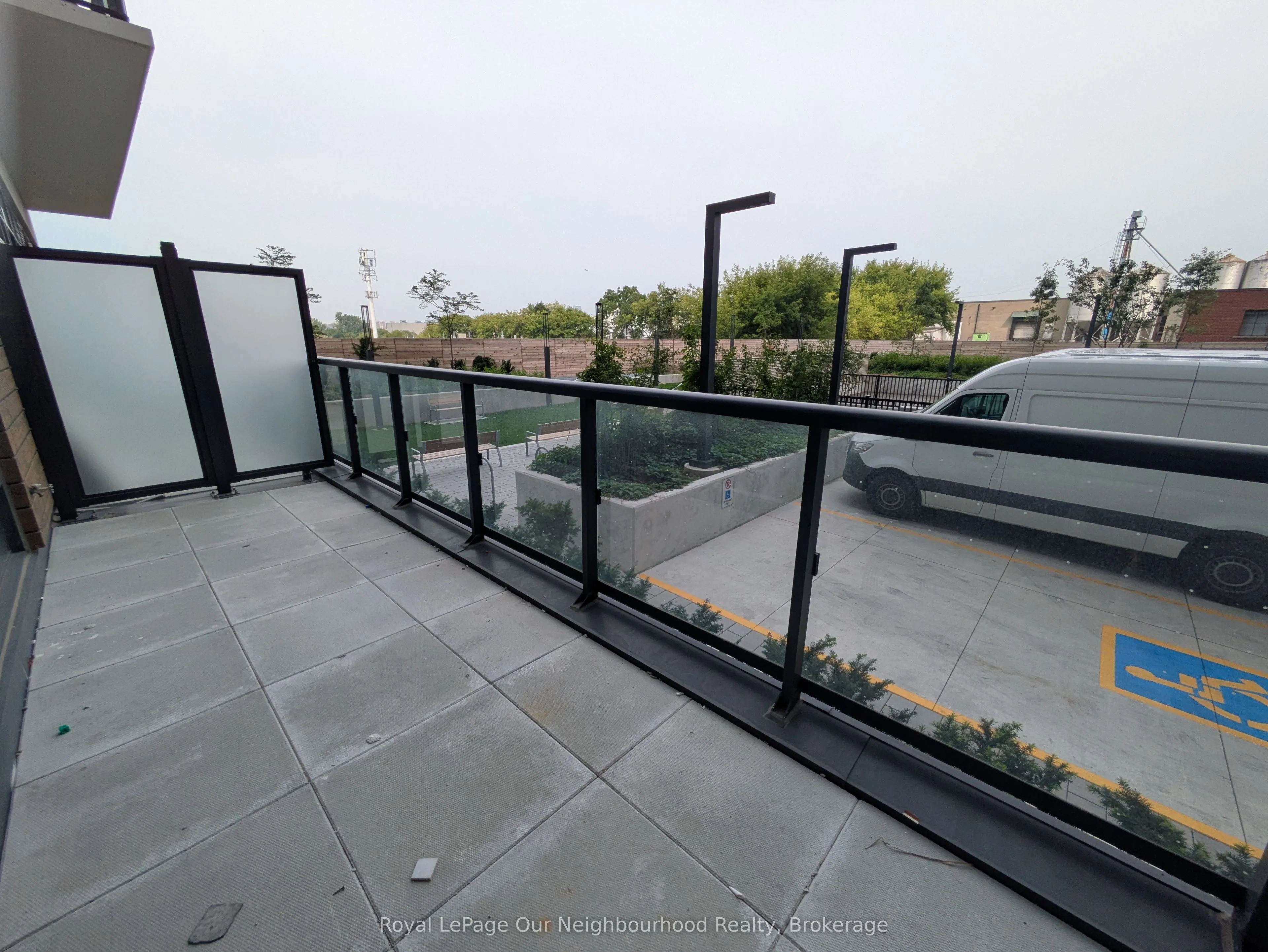 1350 Ellesmere Road, #211