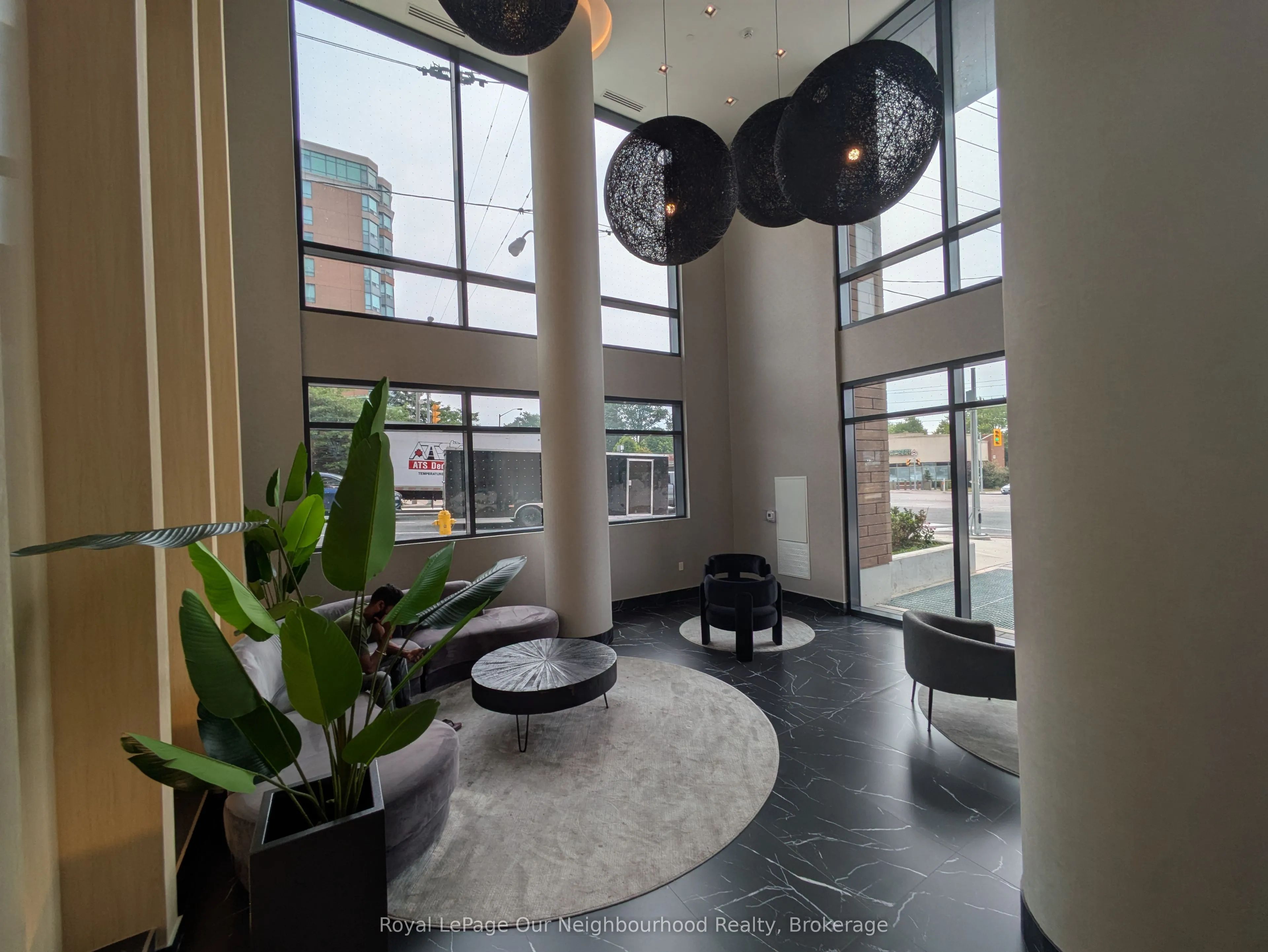 1350 Ellesmere Road, #211