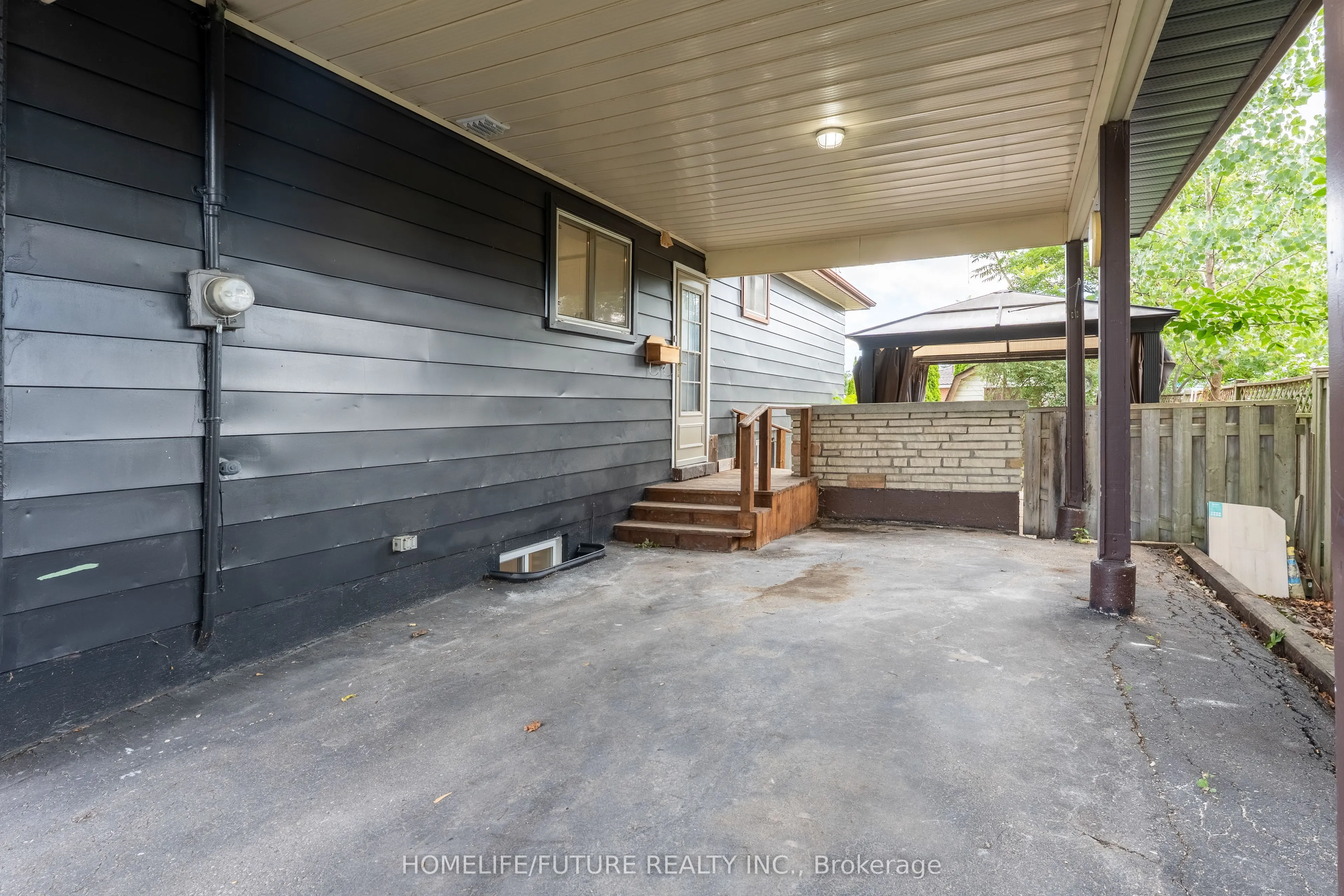 219 Guelph Street