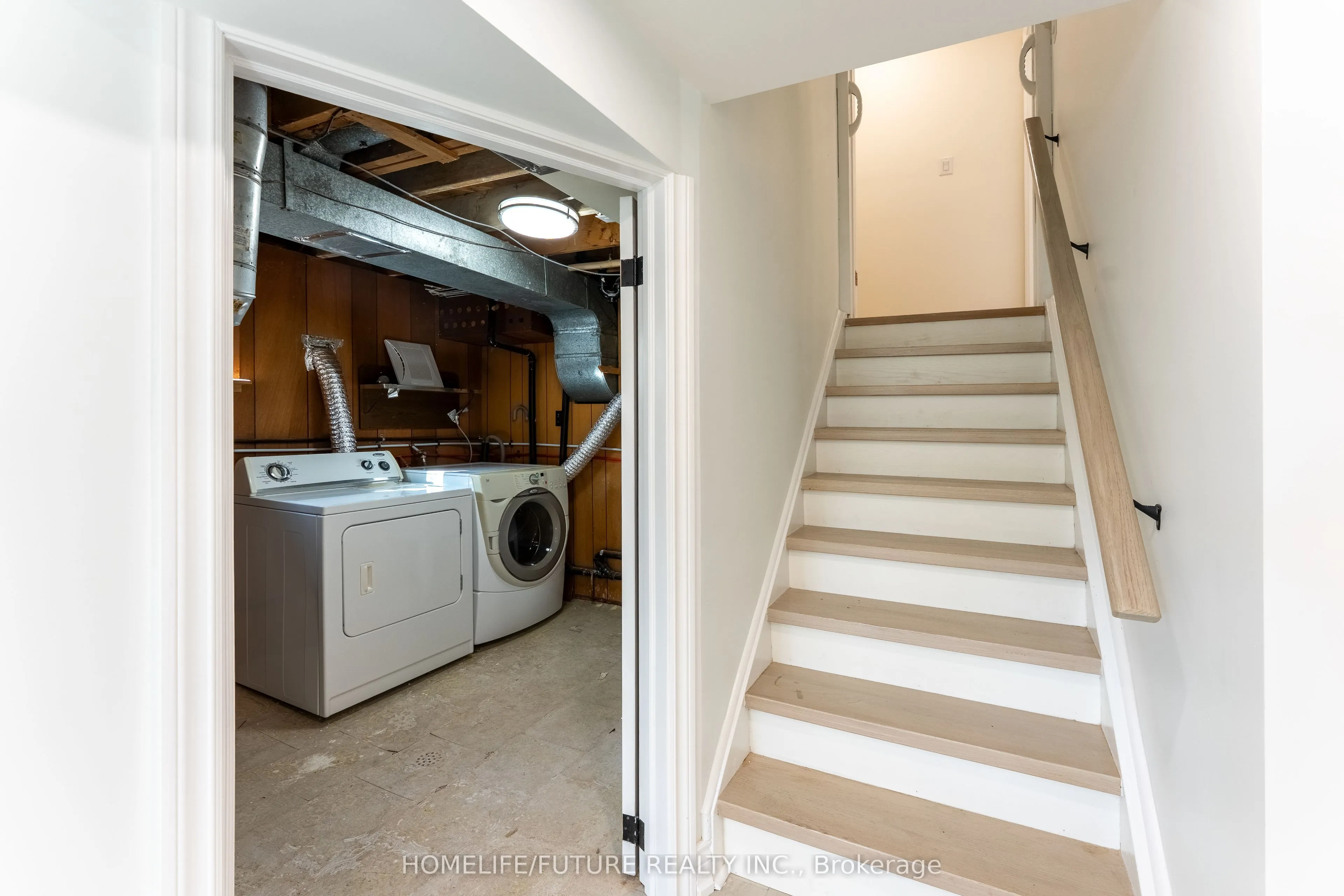 219 Guelph Street