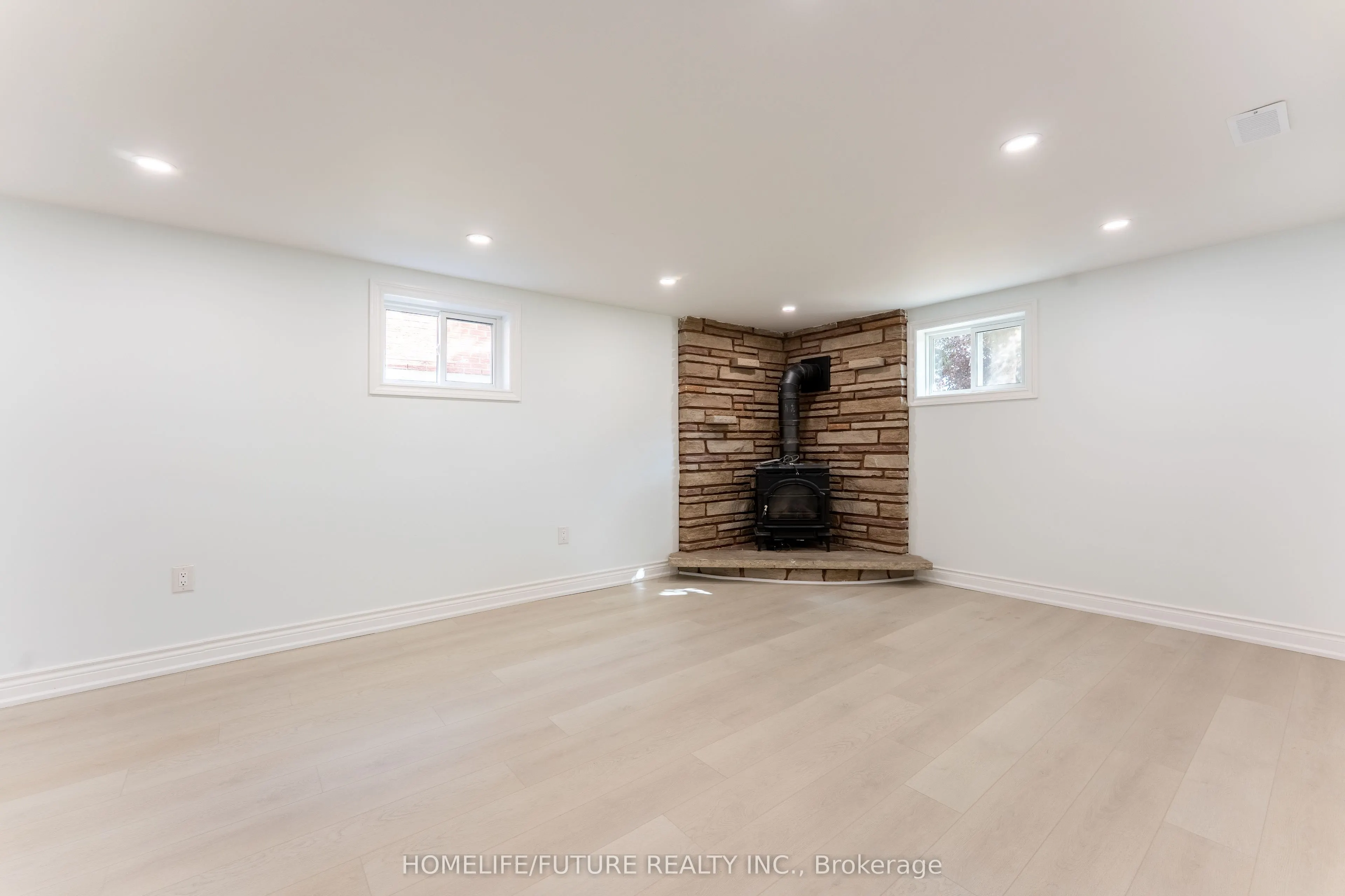 219 Guelph Street