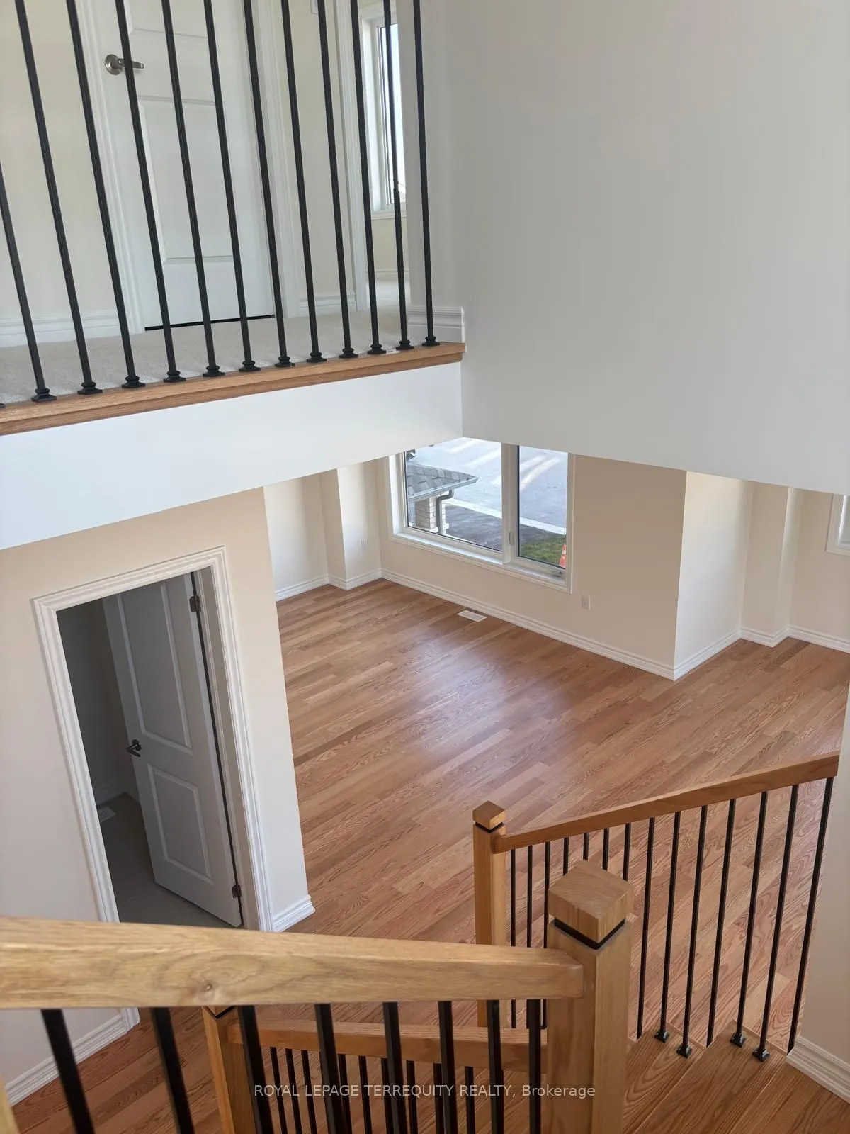 2540 Hibiscus Drive E