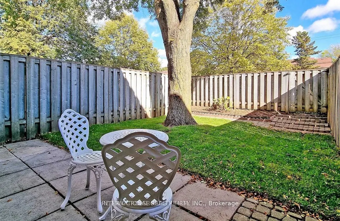 221 Ormond Drive, #22