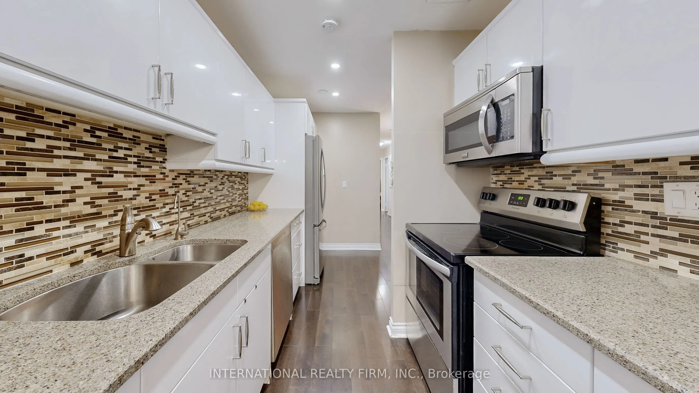 1200 Bridletowne Circle, #404