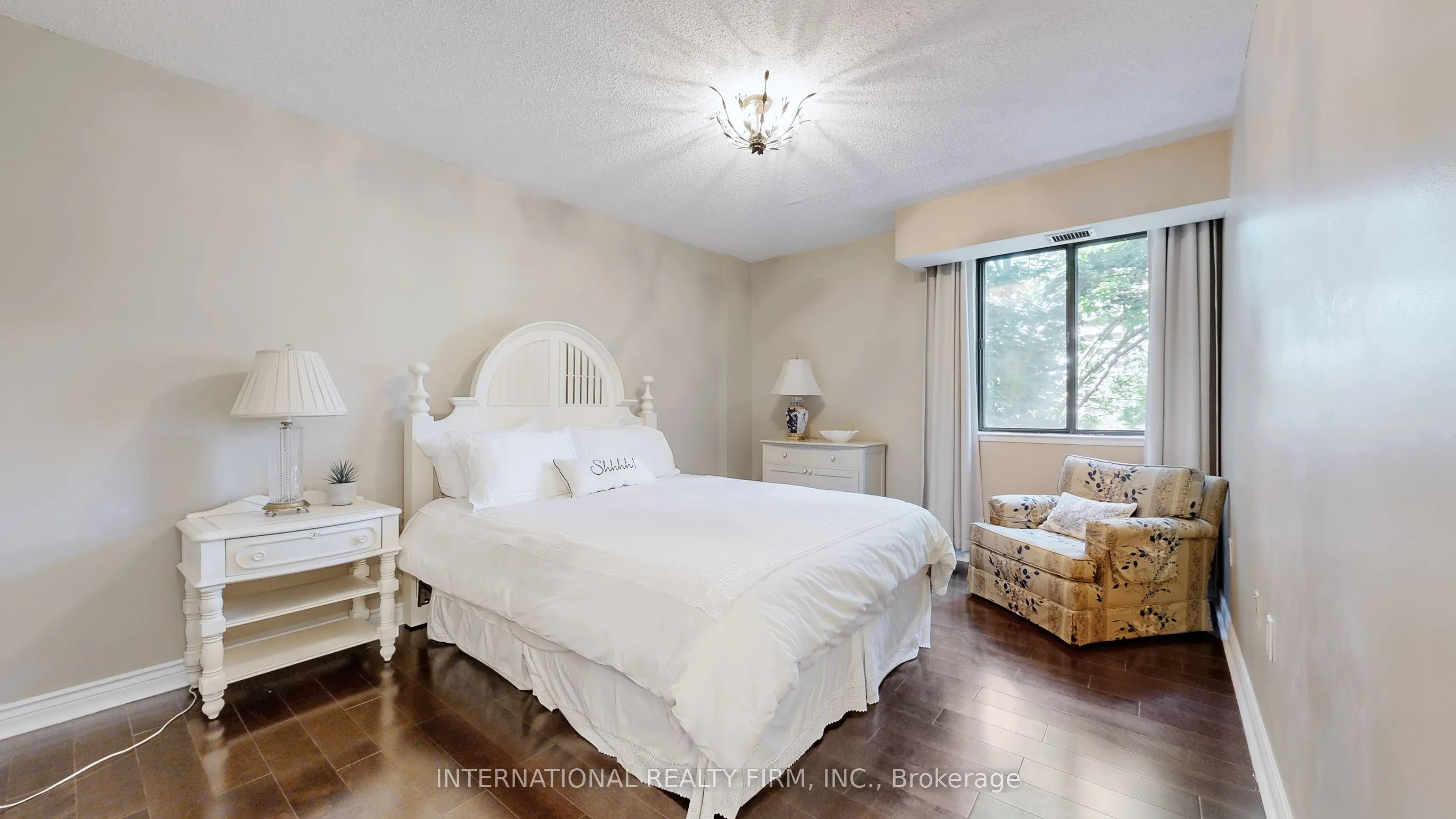 1200 Bridletowne Circle, #404