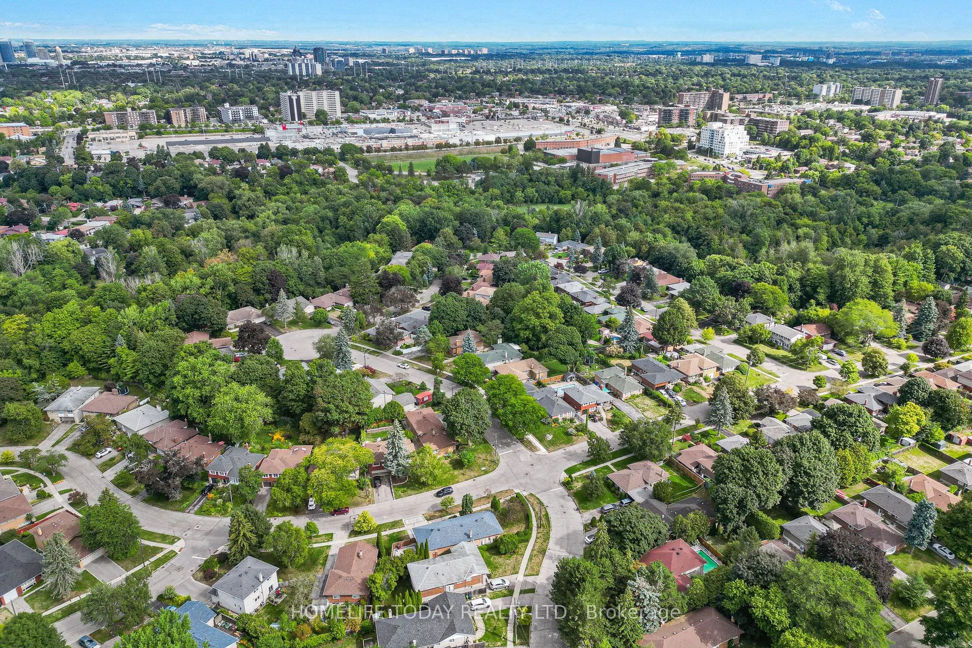 5 Landfair Crescent