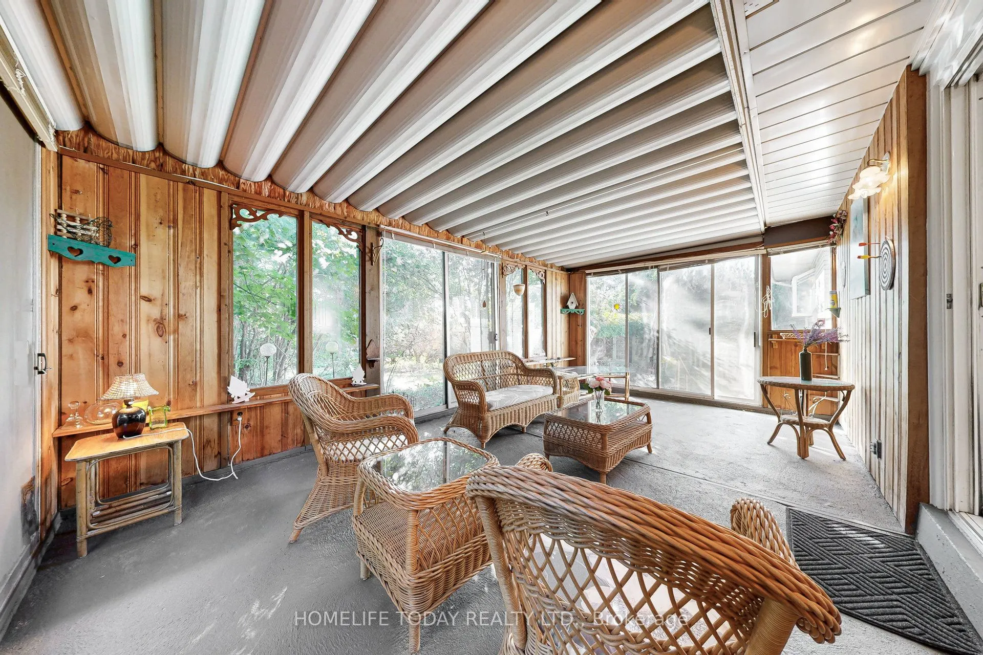 5 Landfair Crescent