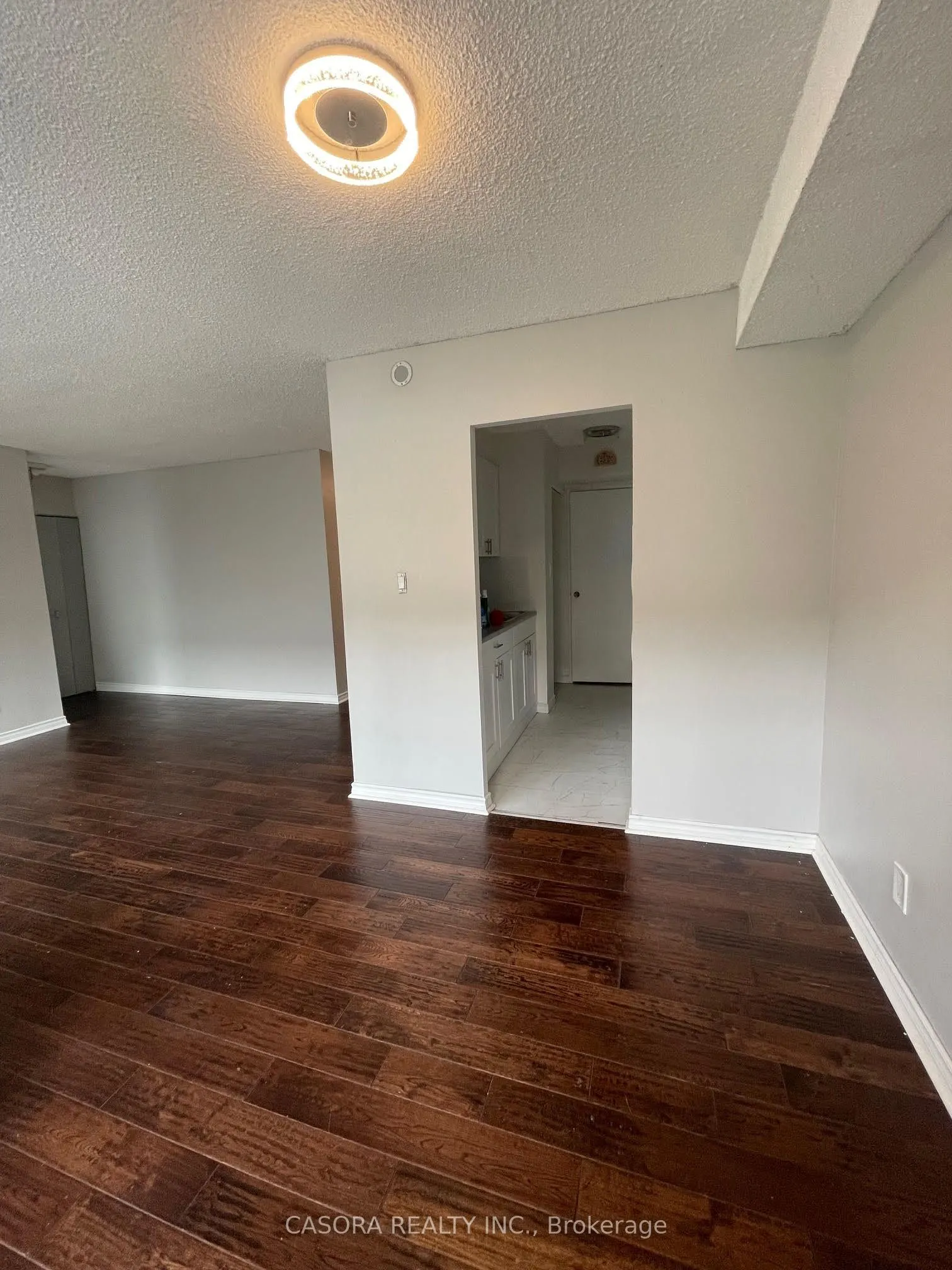 55 William Street E, #401