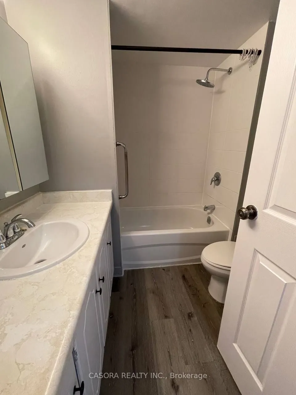 55 William Street E, #401