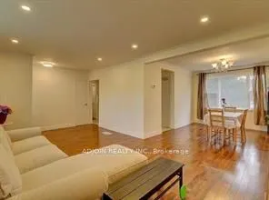 50 Dempster Street S