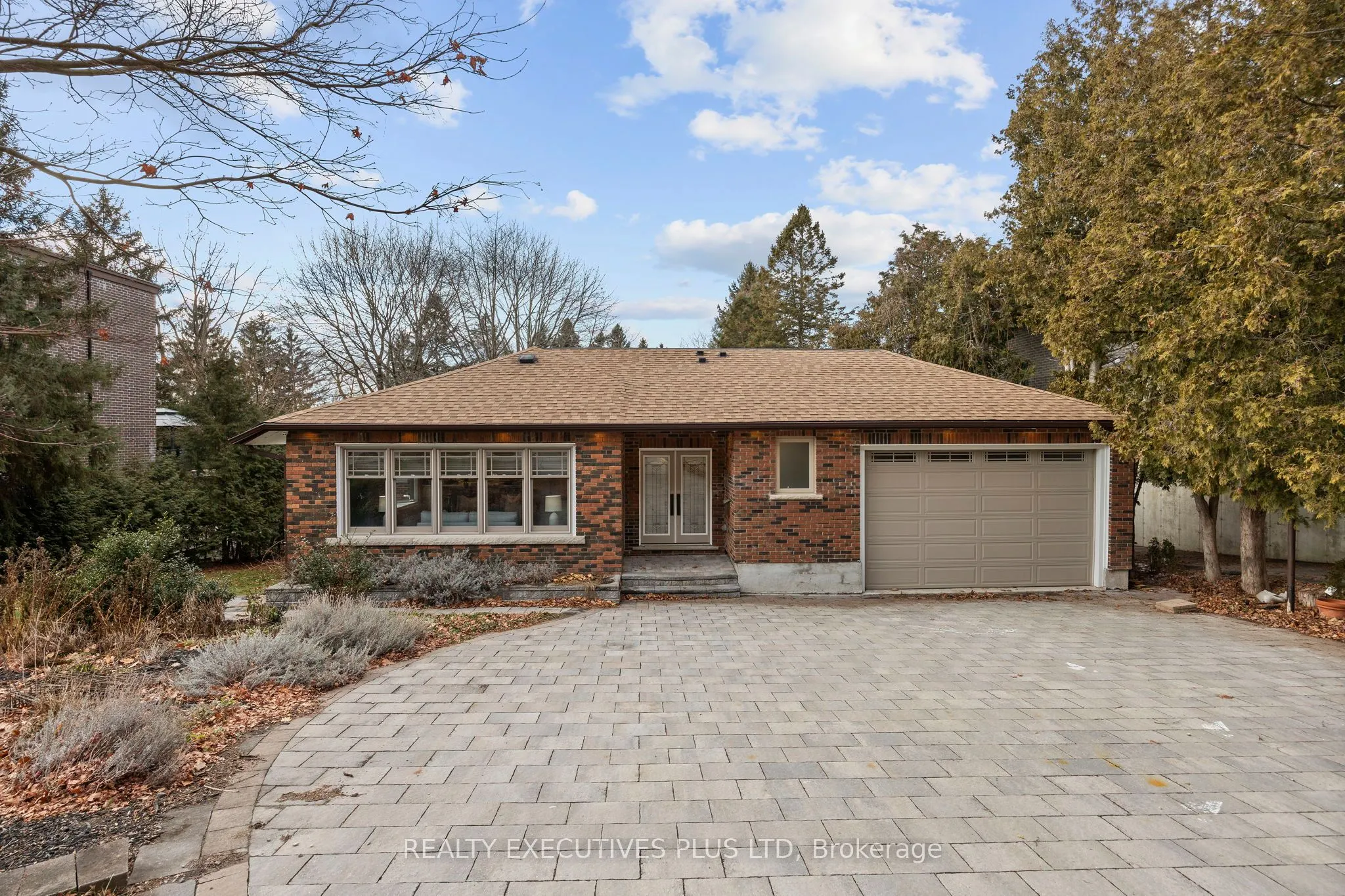 1838 Appleview Road